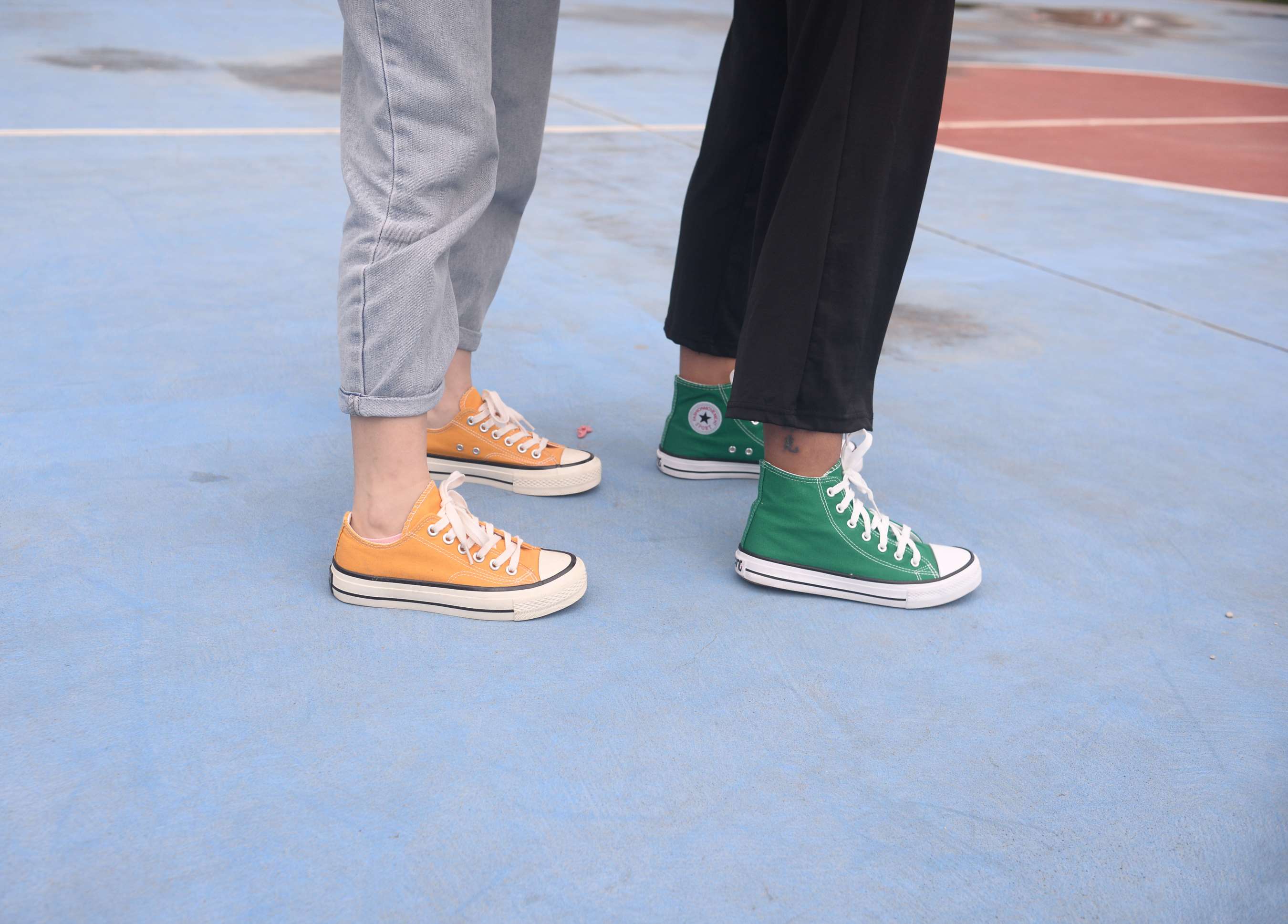 《温妤&小惠少女 温暖的春 》作品图