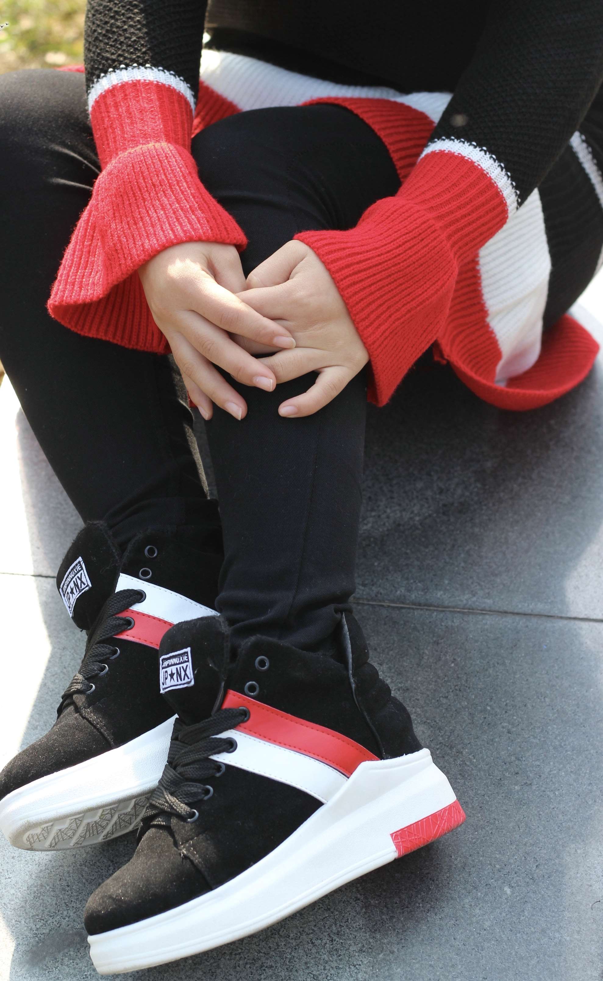 《冬日晒太阳》作品图