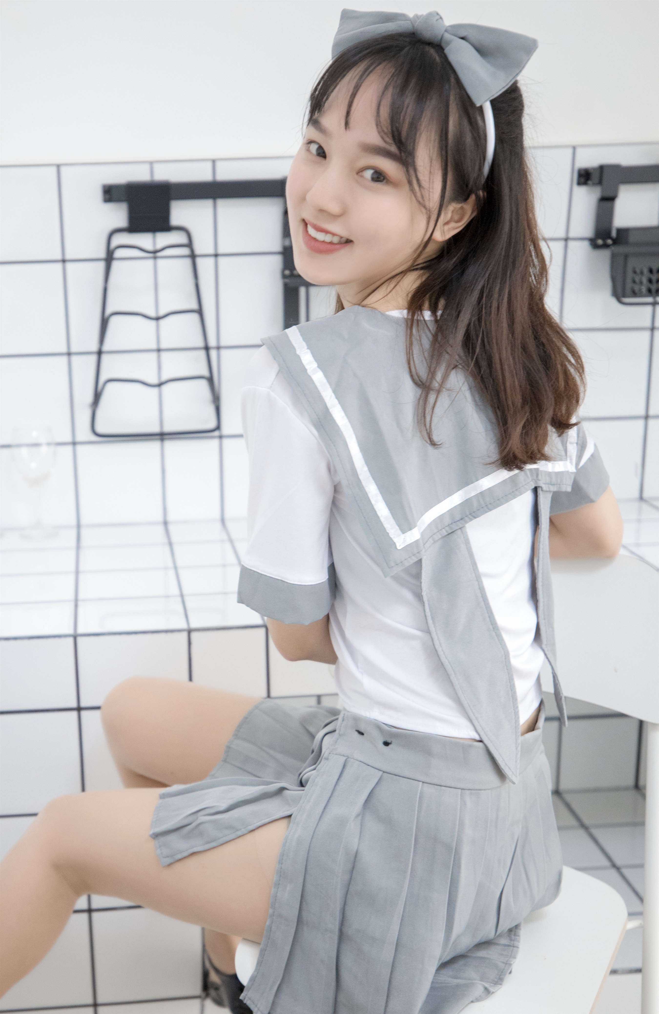 《小玥玥肉丝脚丫【套图+视频】》作品图