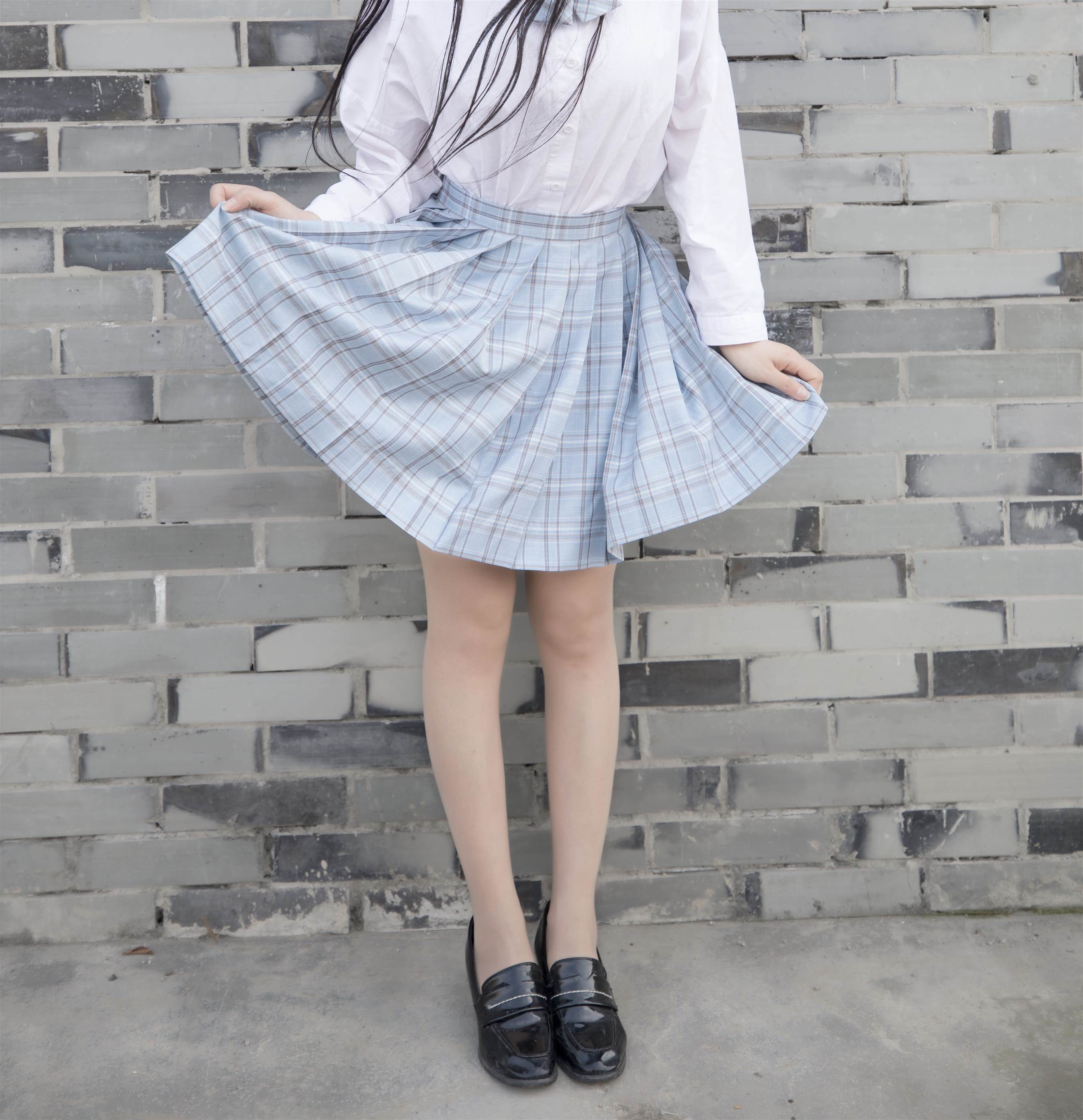 《JK制服の肉丝的*惑》作品图