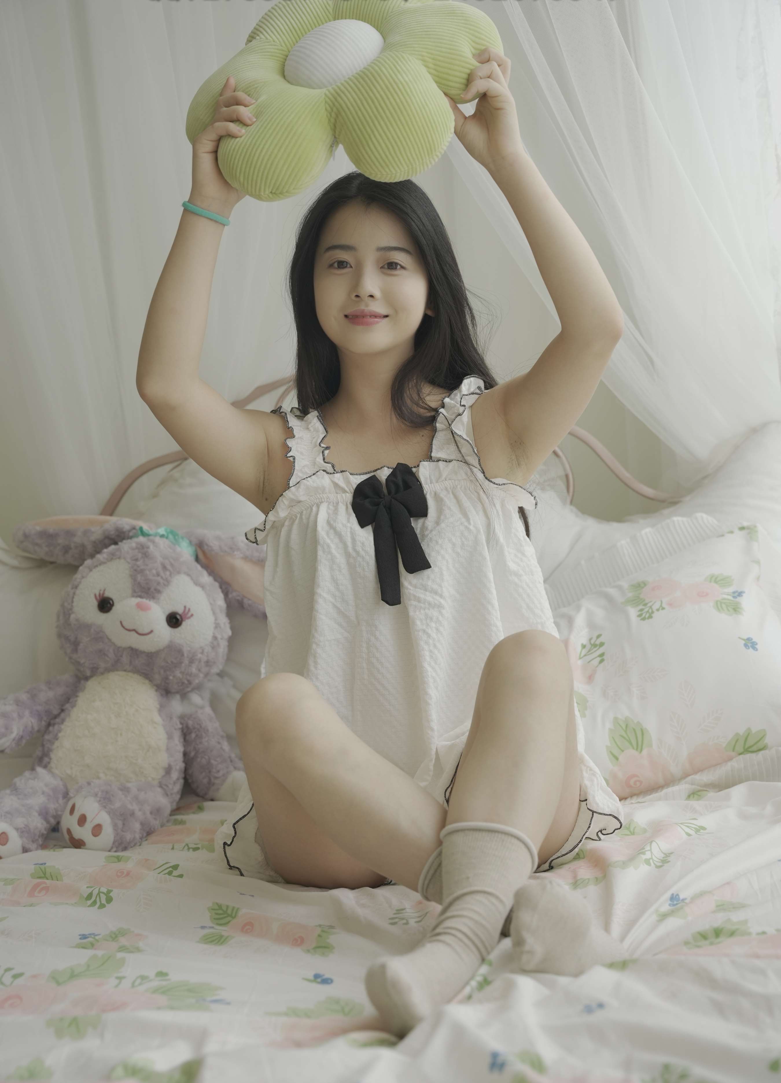 《小玲-坠落人间的天使》作品图