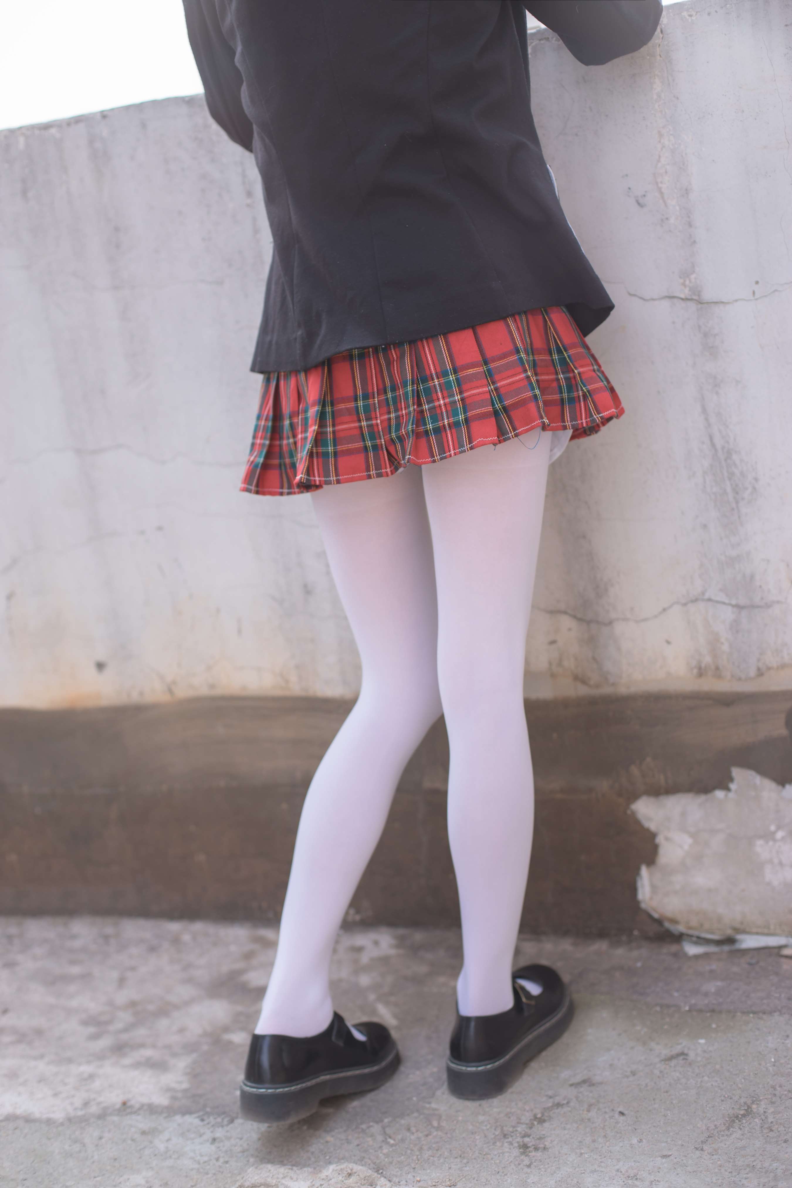 《小姐姐日系学院风の白丝脚》作品图