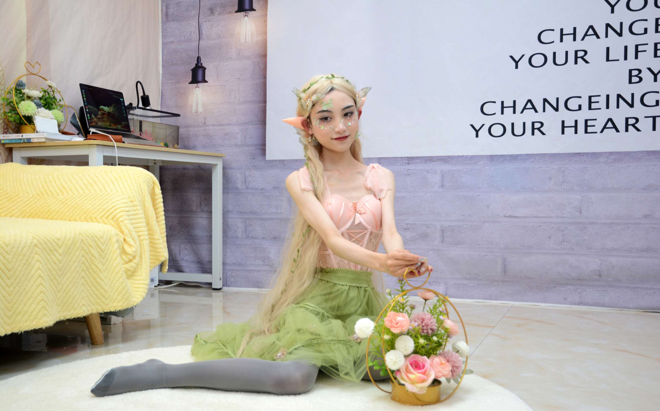 《柒柒 精灵之光》作品图