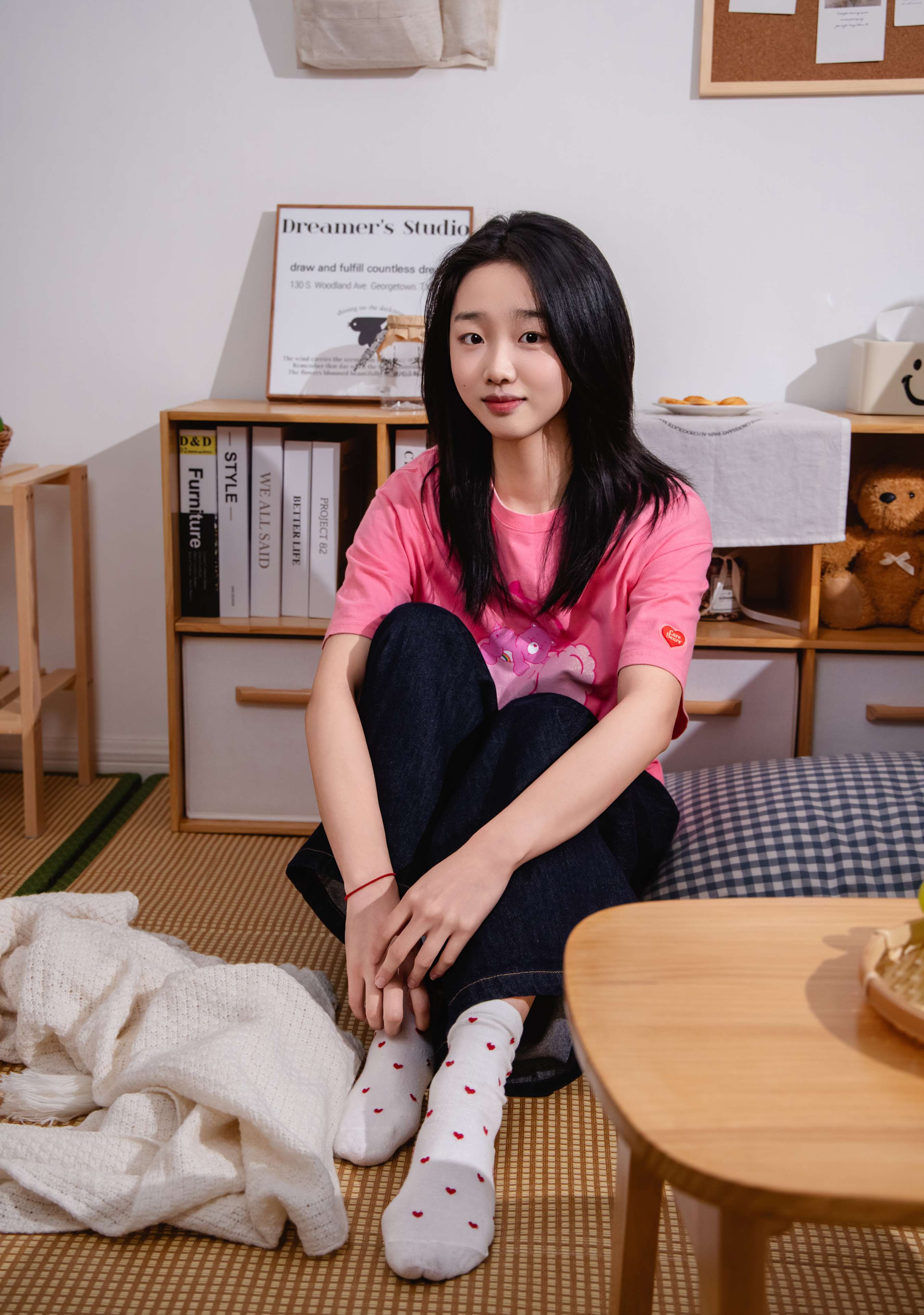 《奶芙 脏板鞋白棉袜の嫩足》作品图