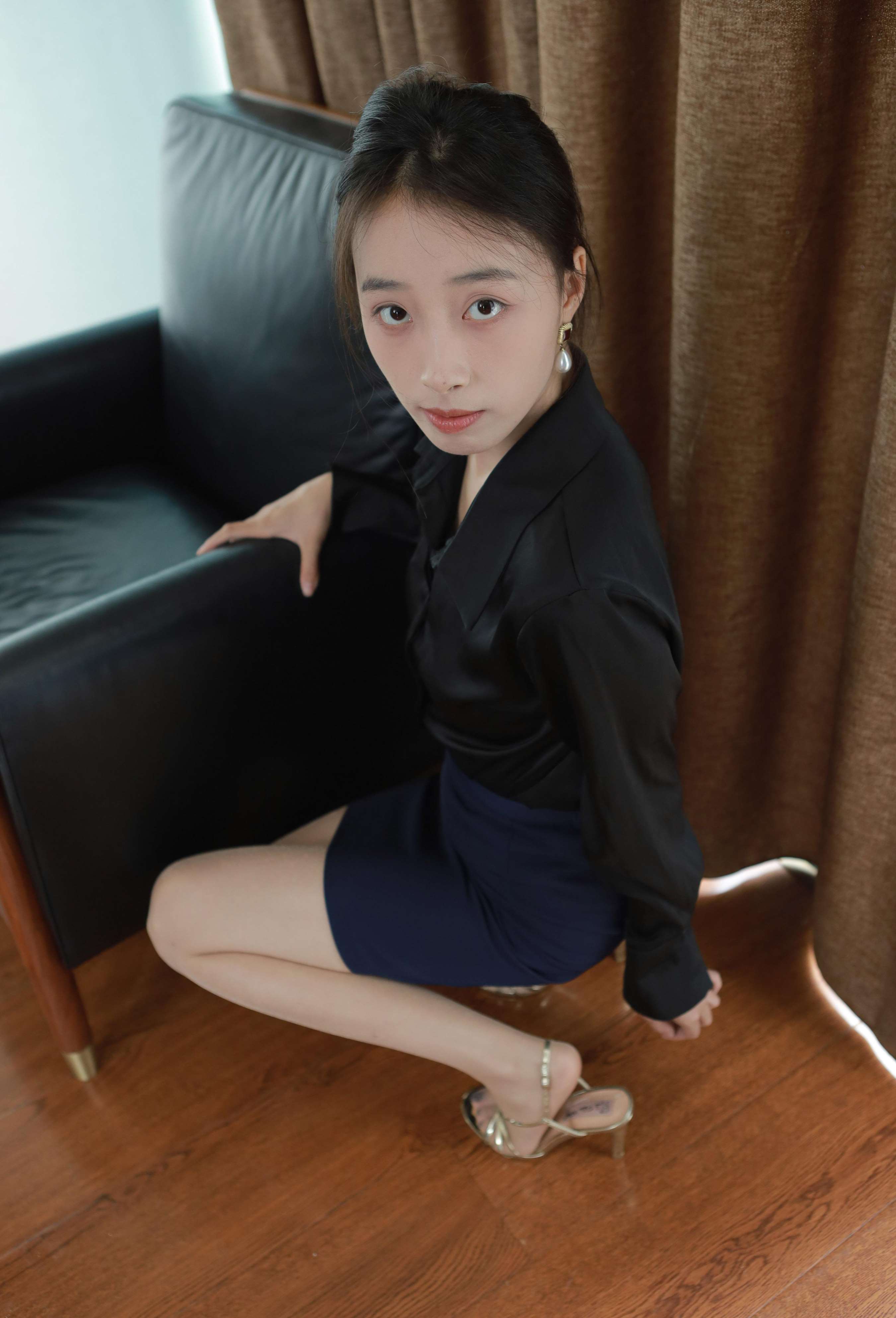 《小九 长腿同事》作品图