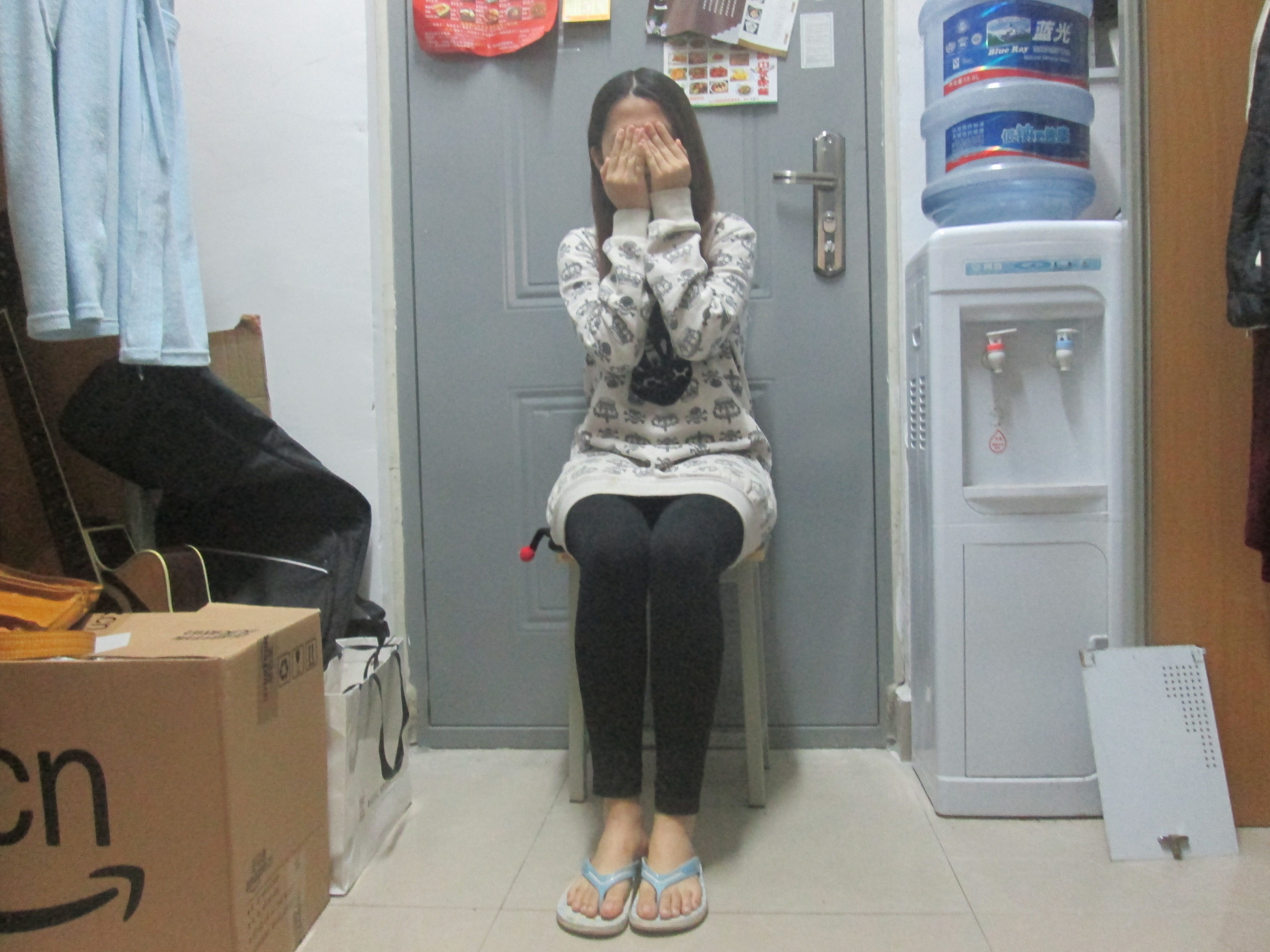 《害羞的小玟寝室越拍》作品图