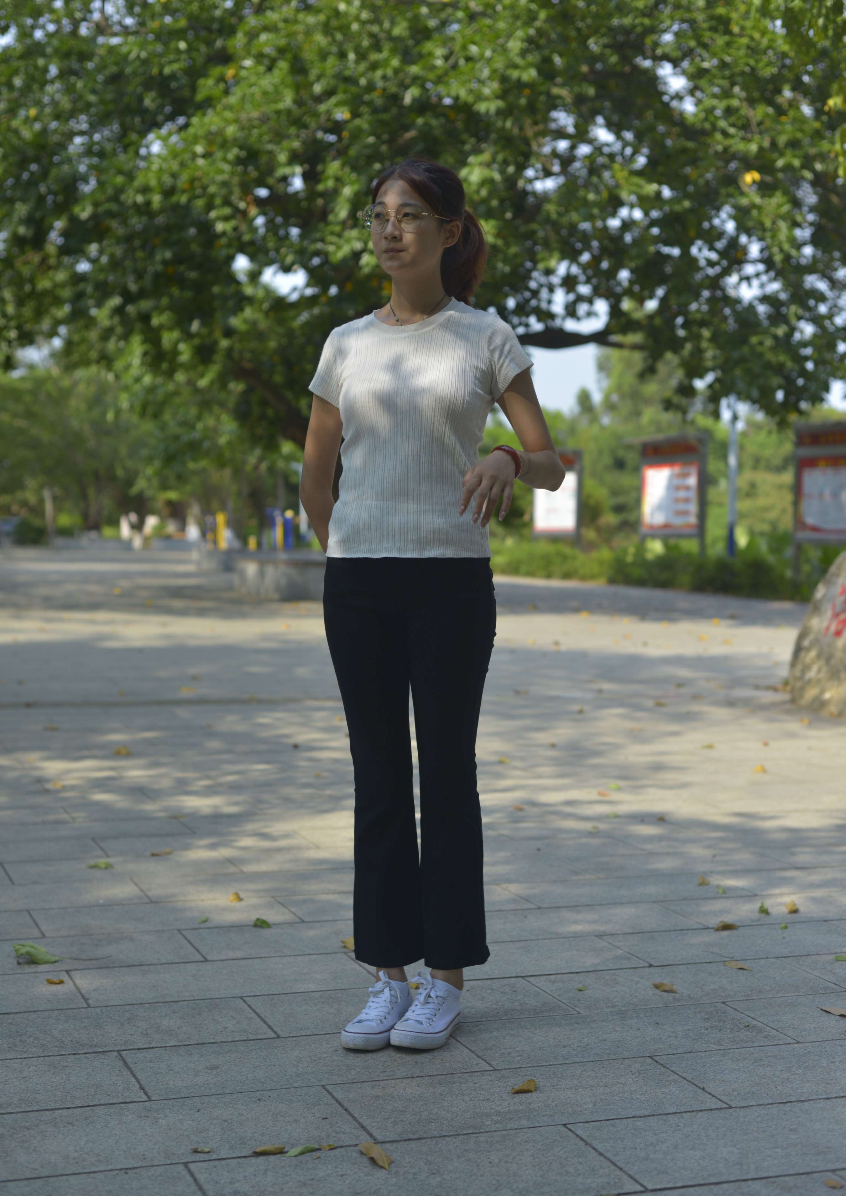 《周菲 生如夏花》作品图