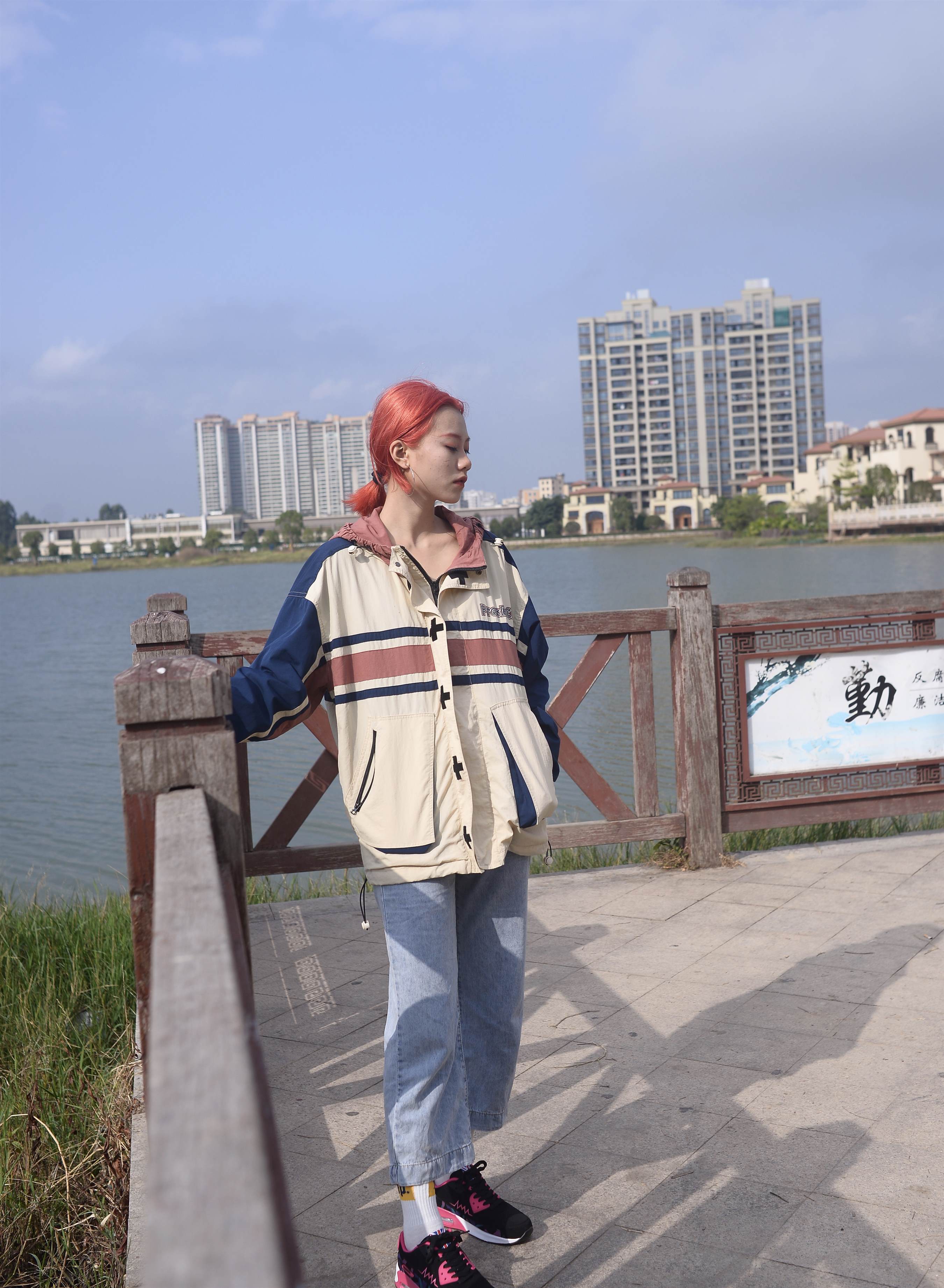 《红发少女+视频1个》作品图