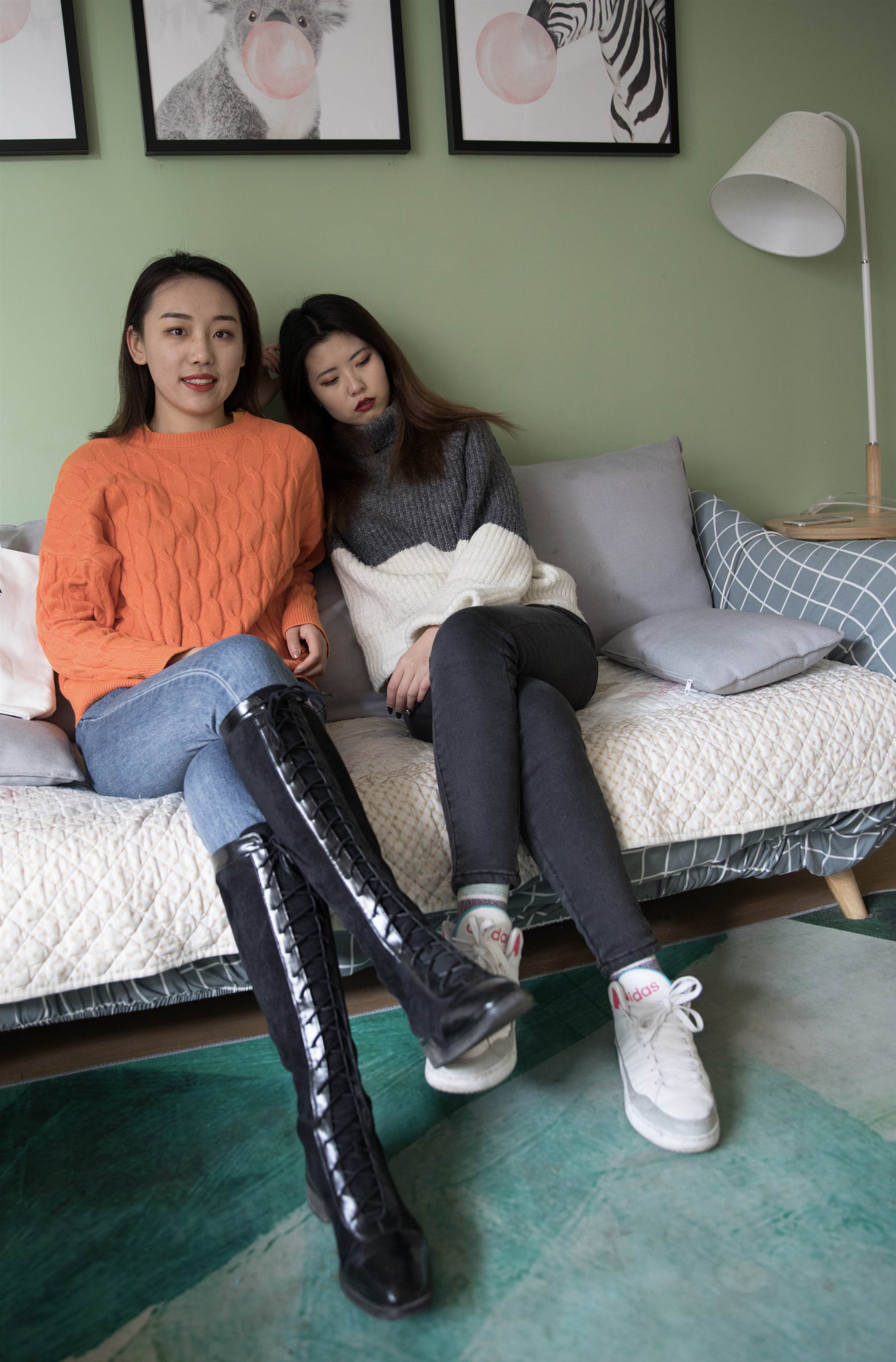 《牛仔少女互jio【花絮1个网盘下载】》作品图