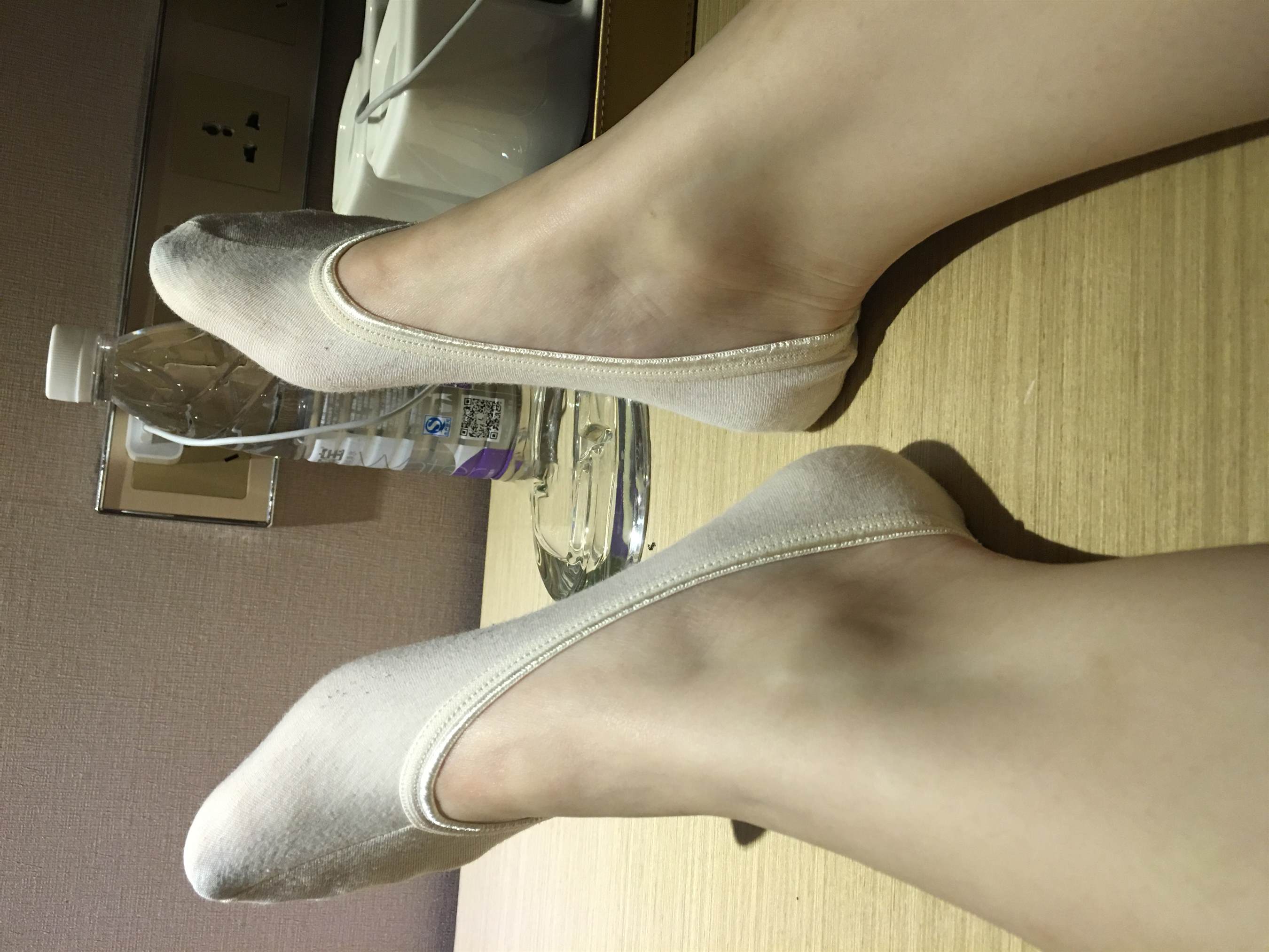 《酒店yue拍少女》作品图