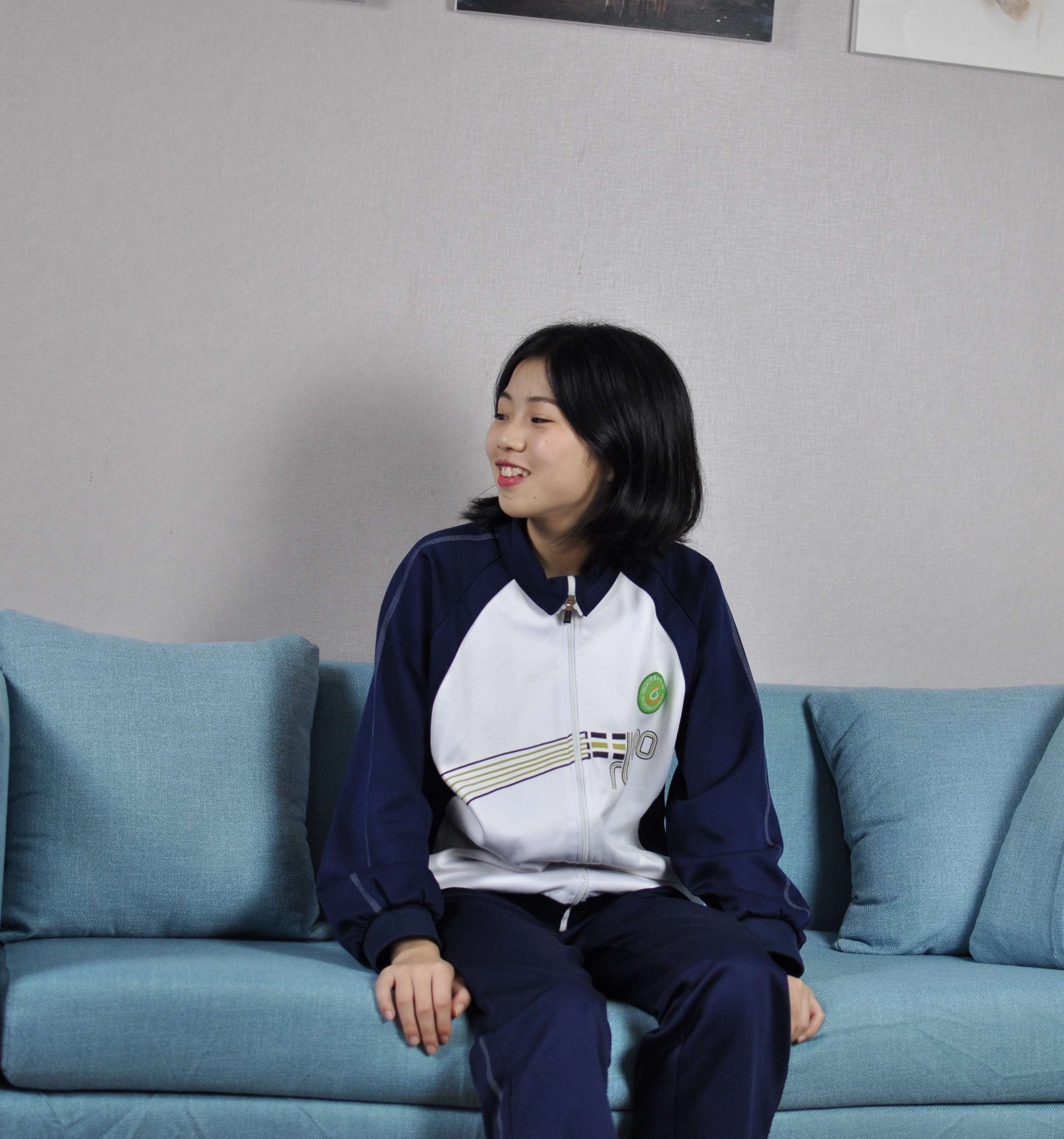 《学妹布鞋棉袜脚【套图+视频1个】》作品图