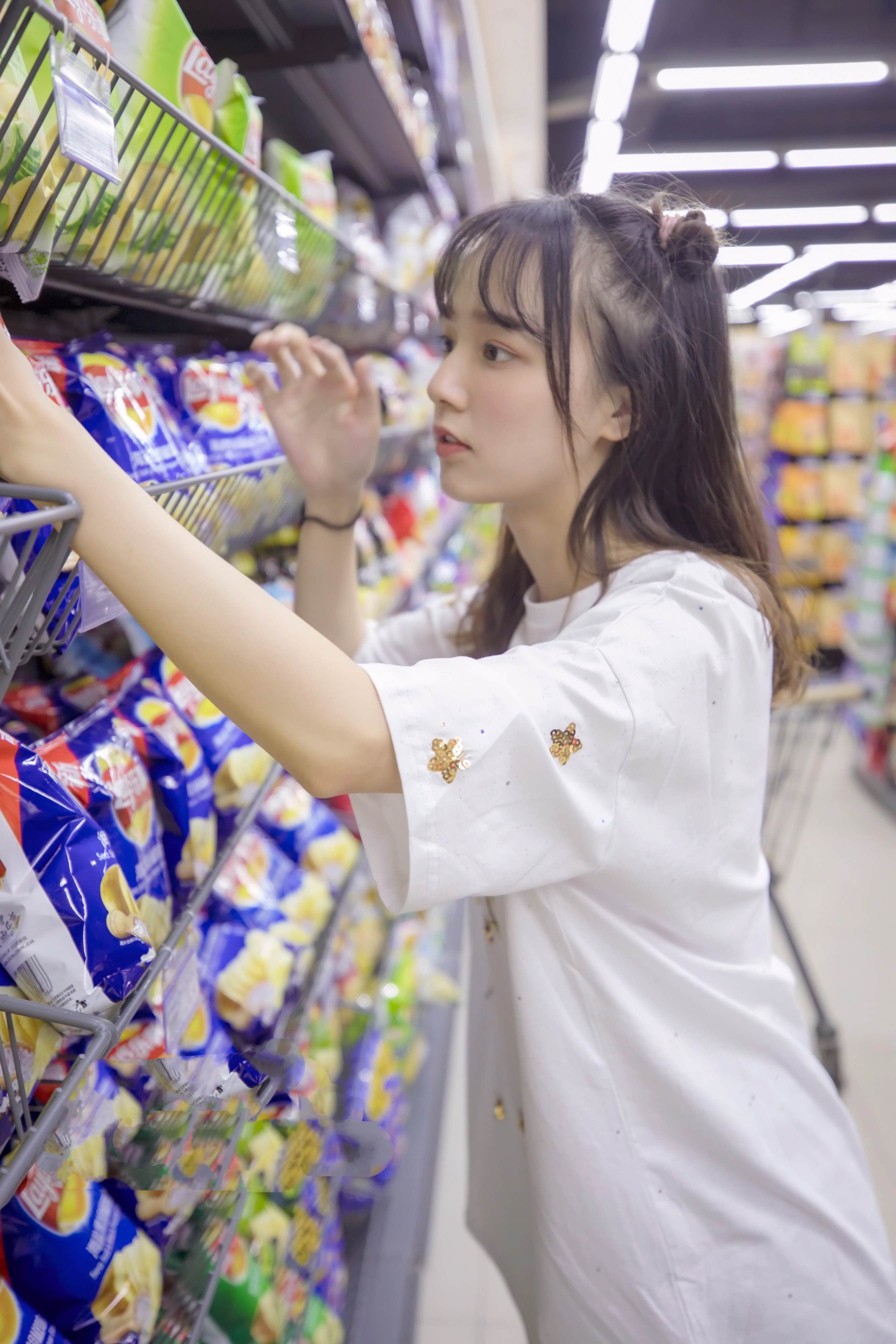 《超市购物+视频1个》作品图