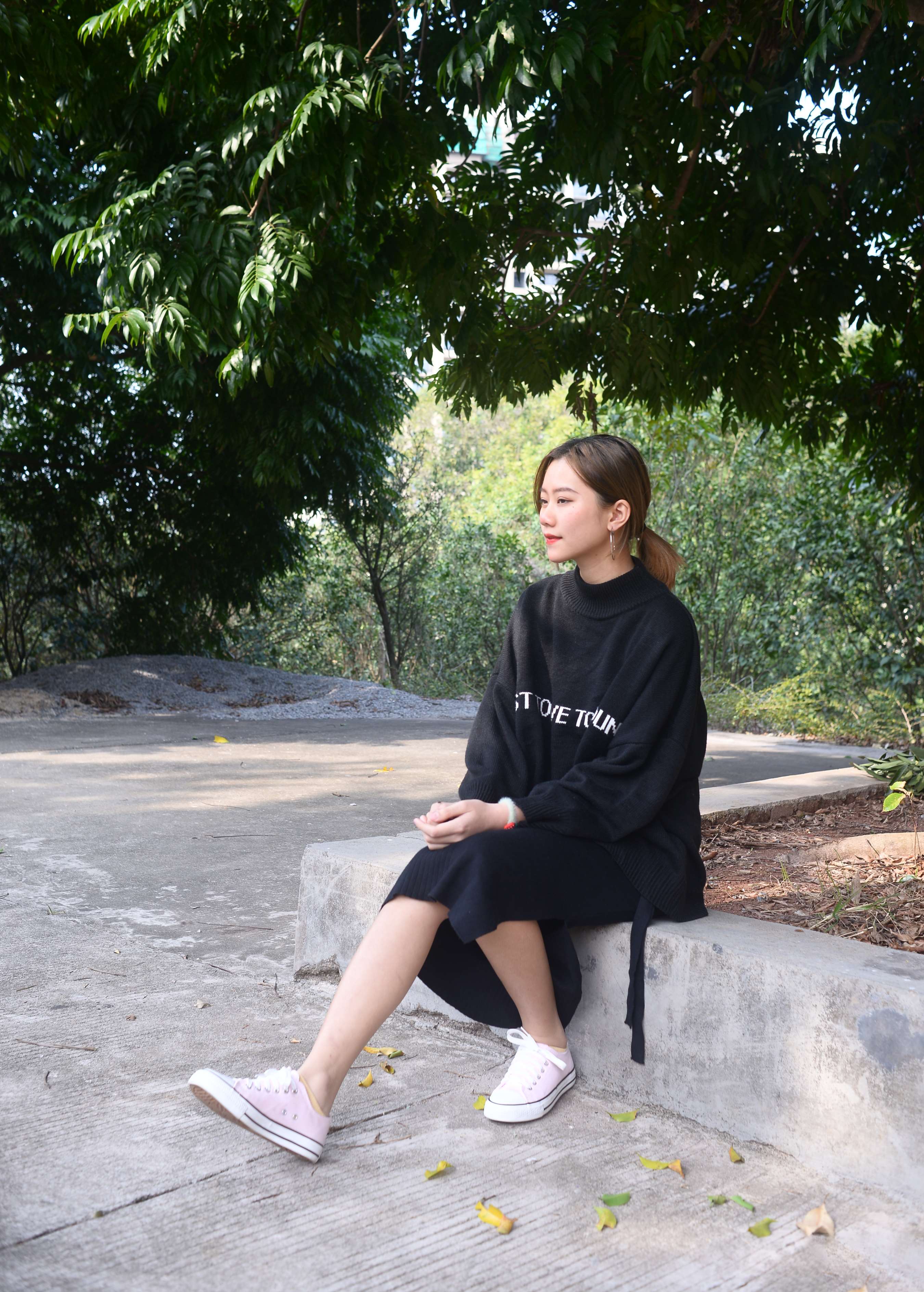 《彤彤 日月既往，不可复追》作品图