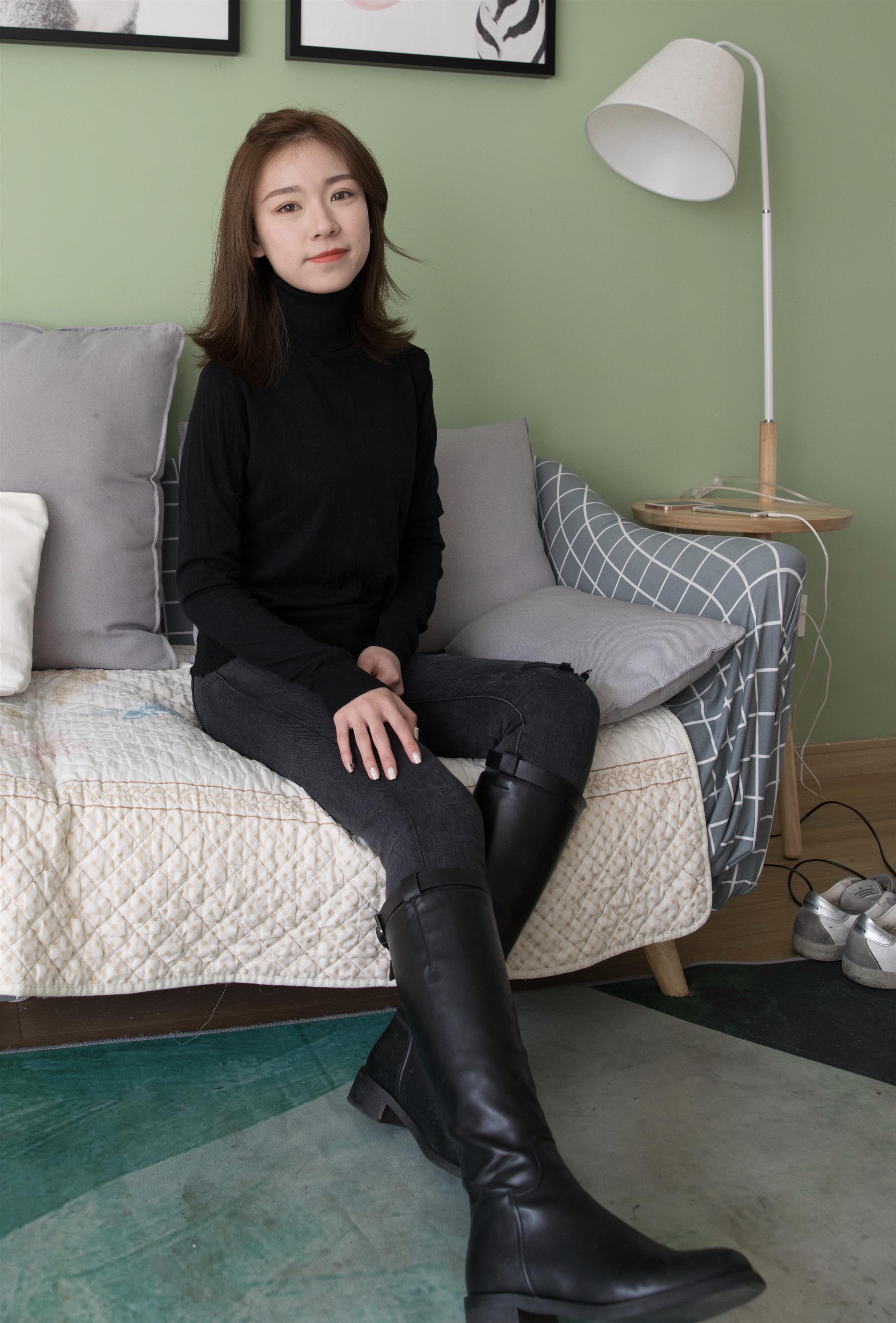 《长靴棉袜脚丫》作品图