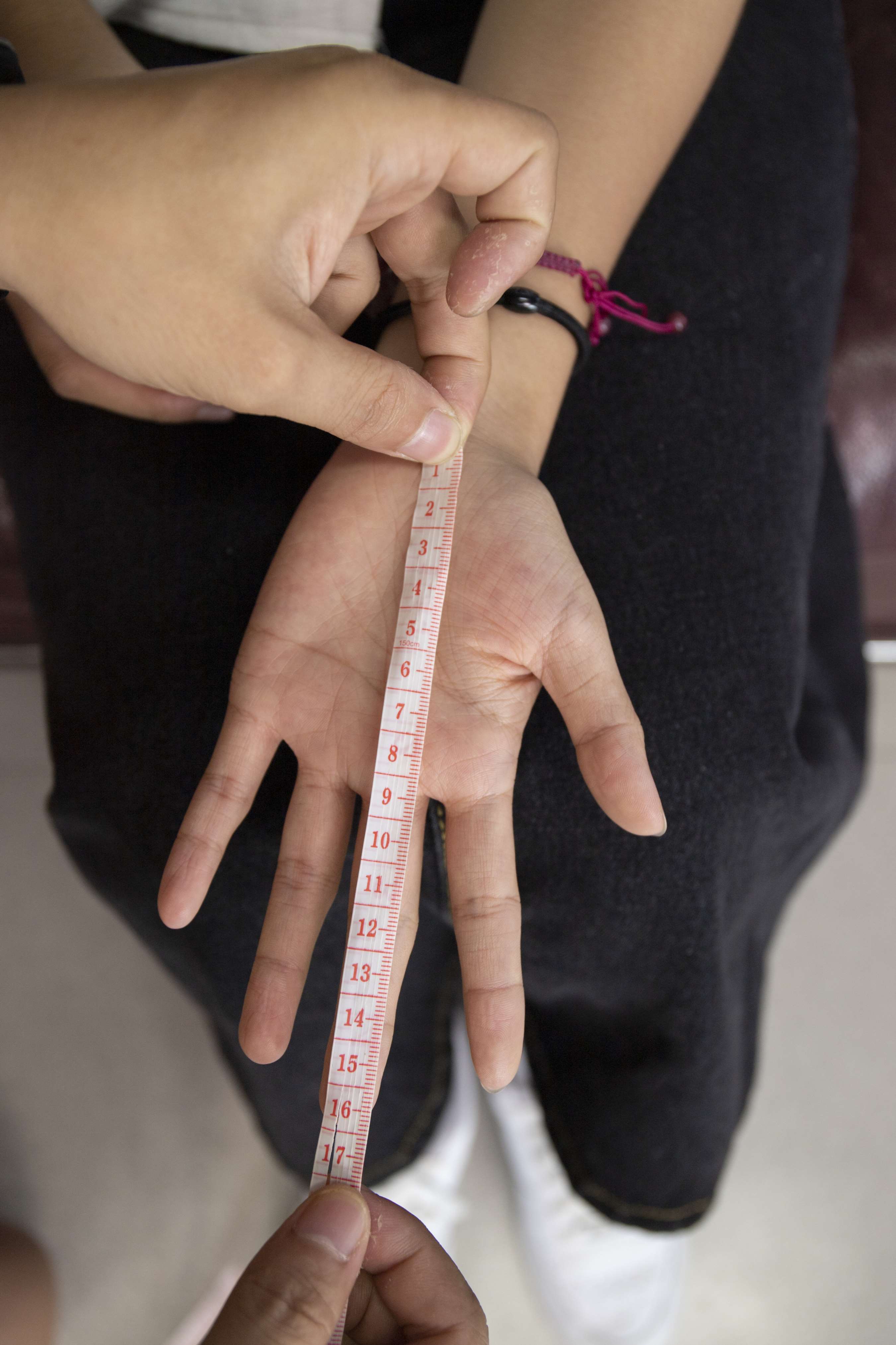 《嘉怡原味美脚视镜全过程，非常甜美可爱的妹子》作品图