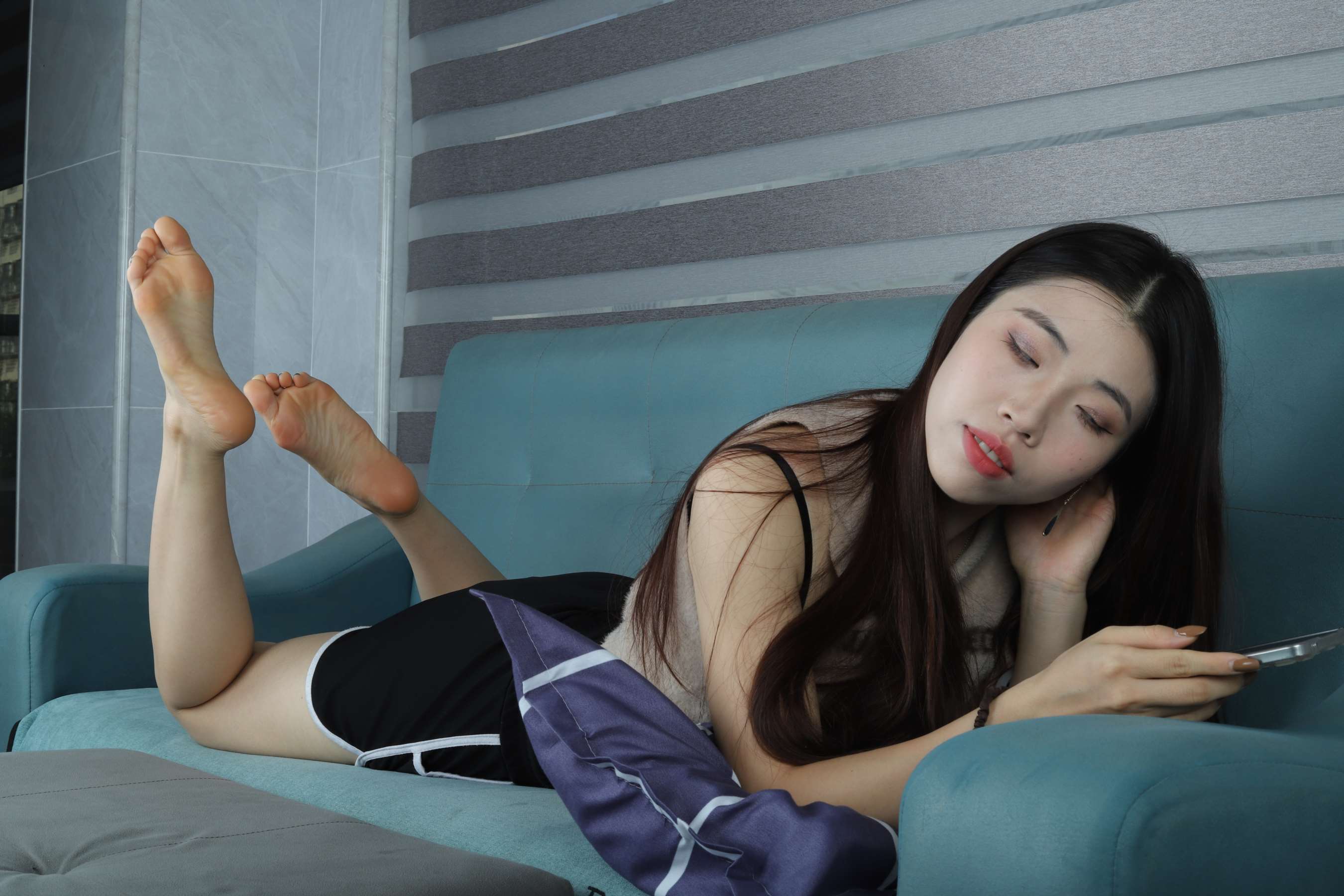 《爆炒飞飞的美脚》作品图