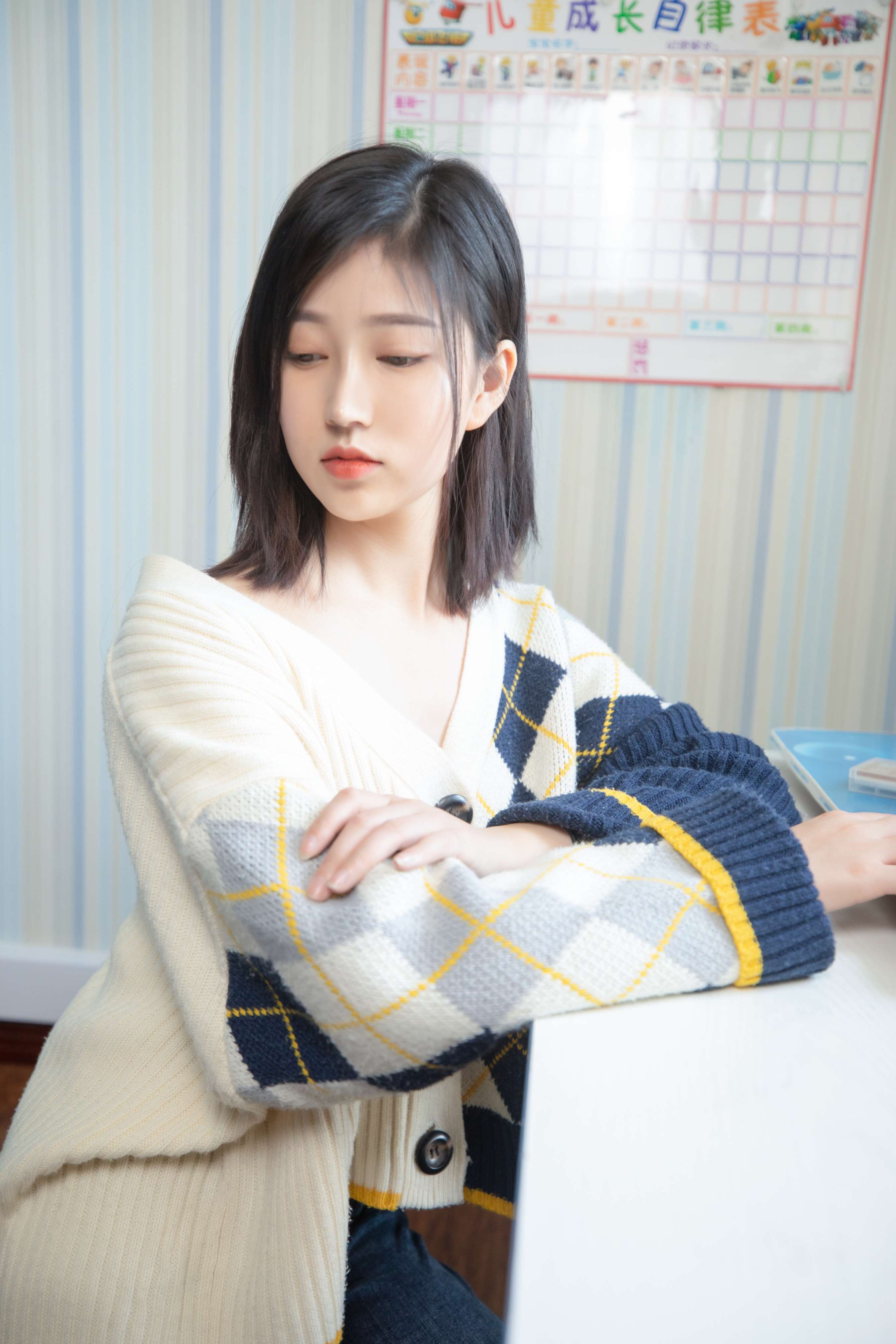 《年年 毛衣》作品图