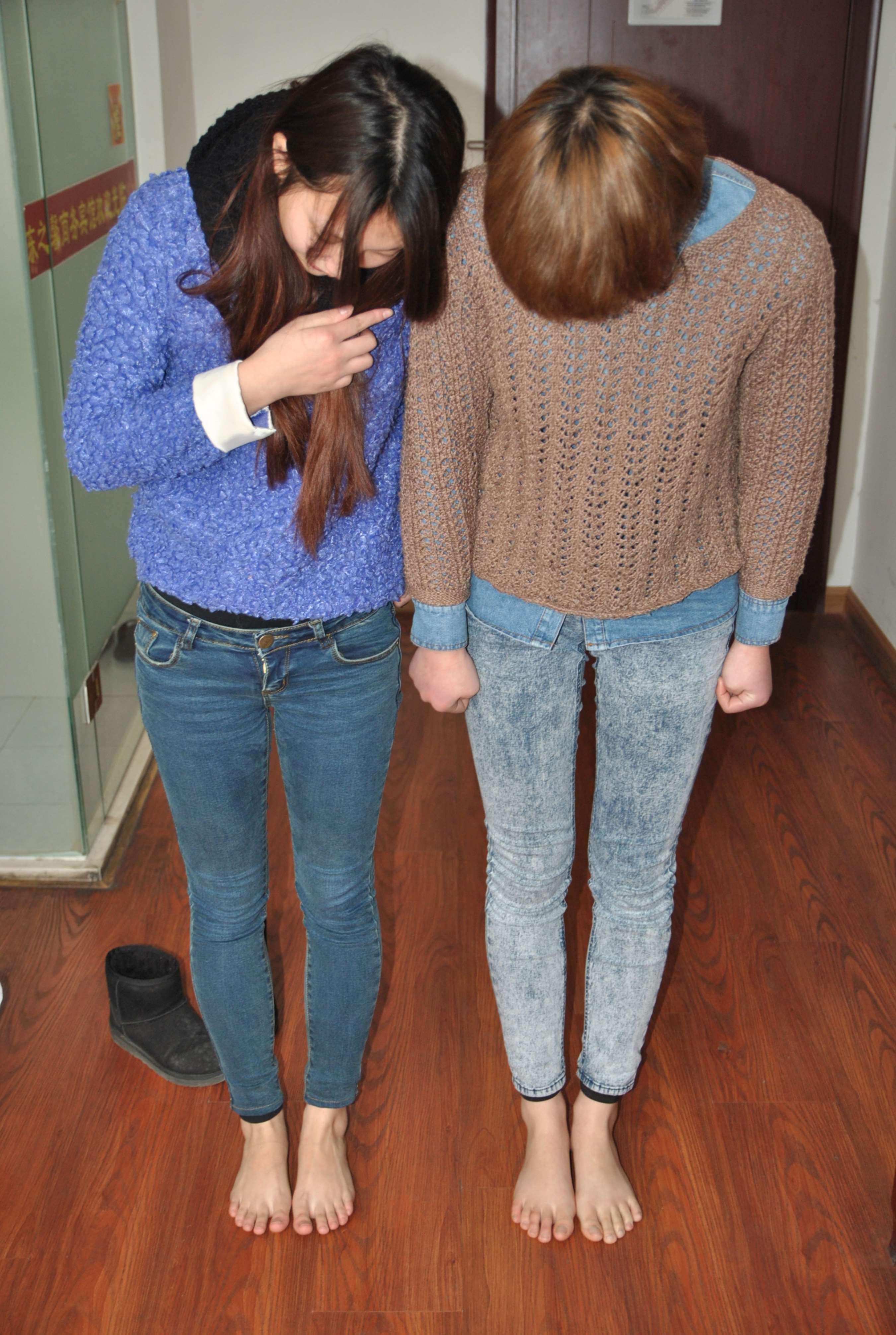 《楠楠 齐齐 为美而战》作品图