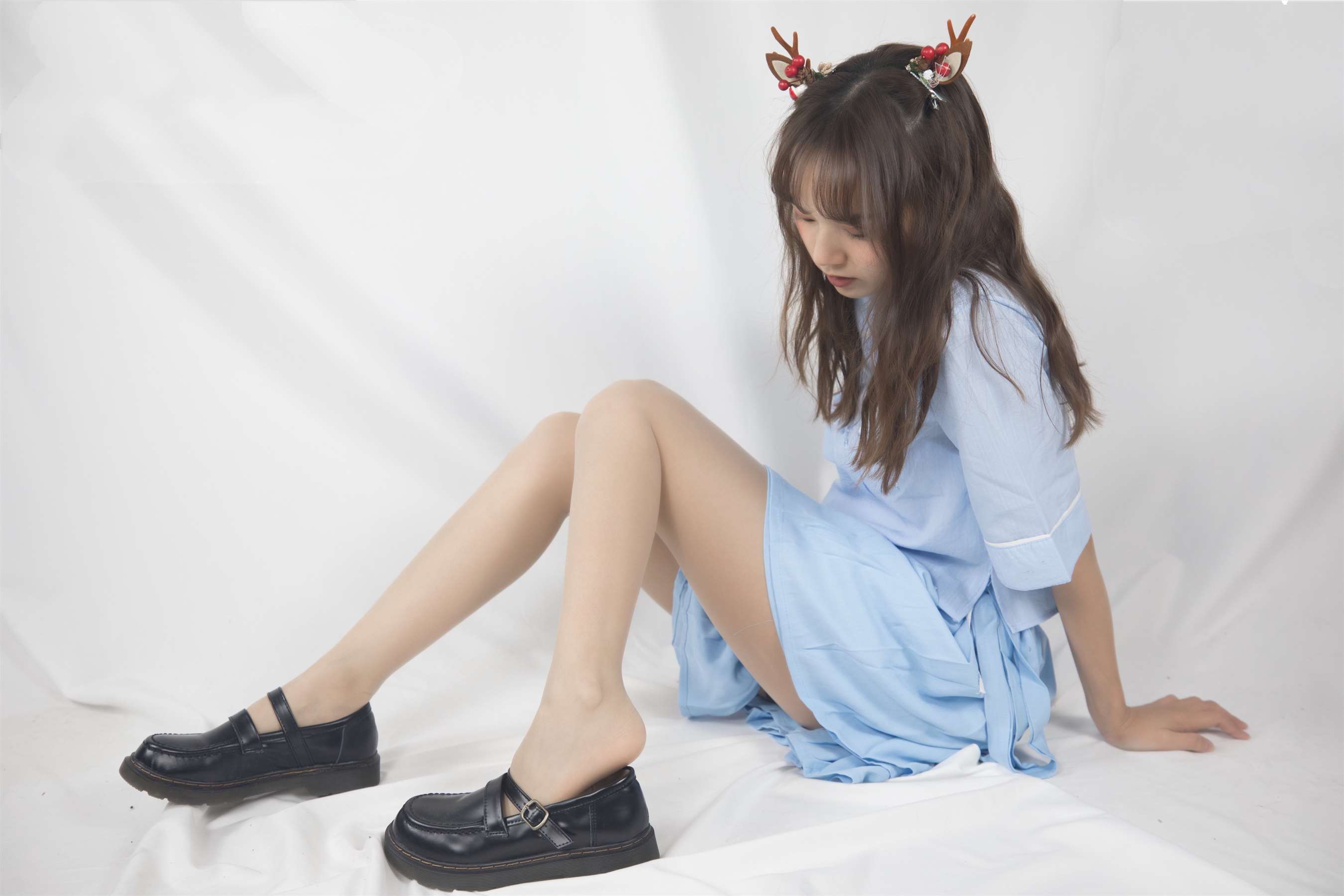 《JK鞋の丝脚丫》作品图