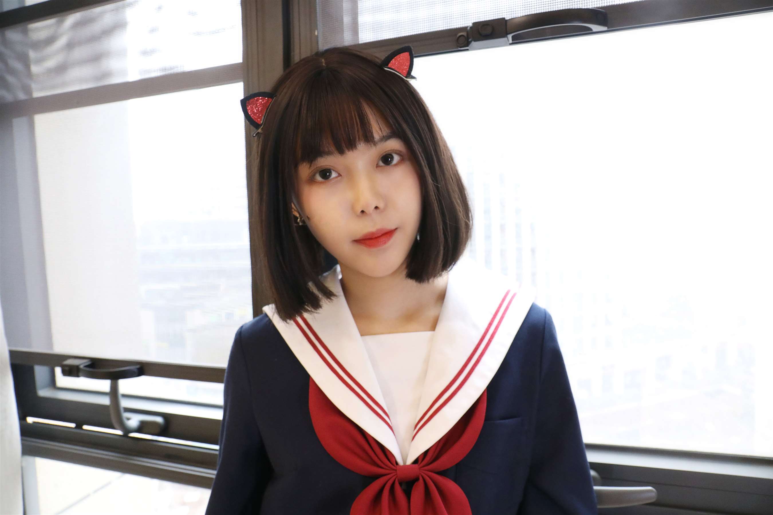 《猫耳朵制服の撕袜》作品图