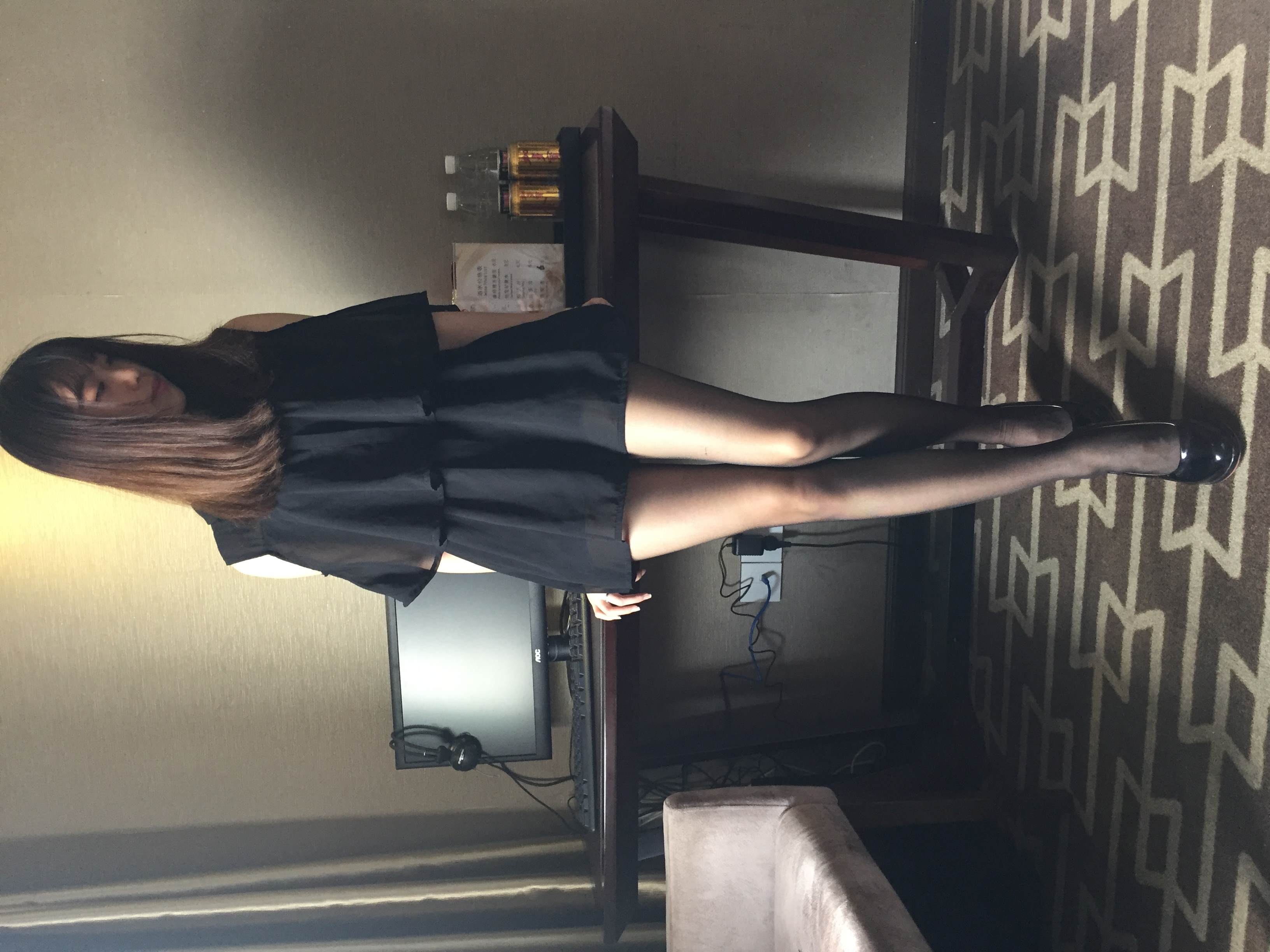 《黑衣女神》作品图