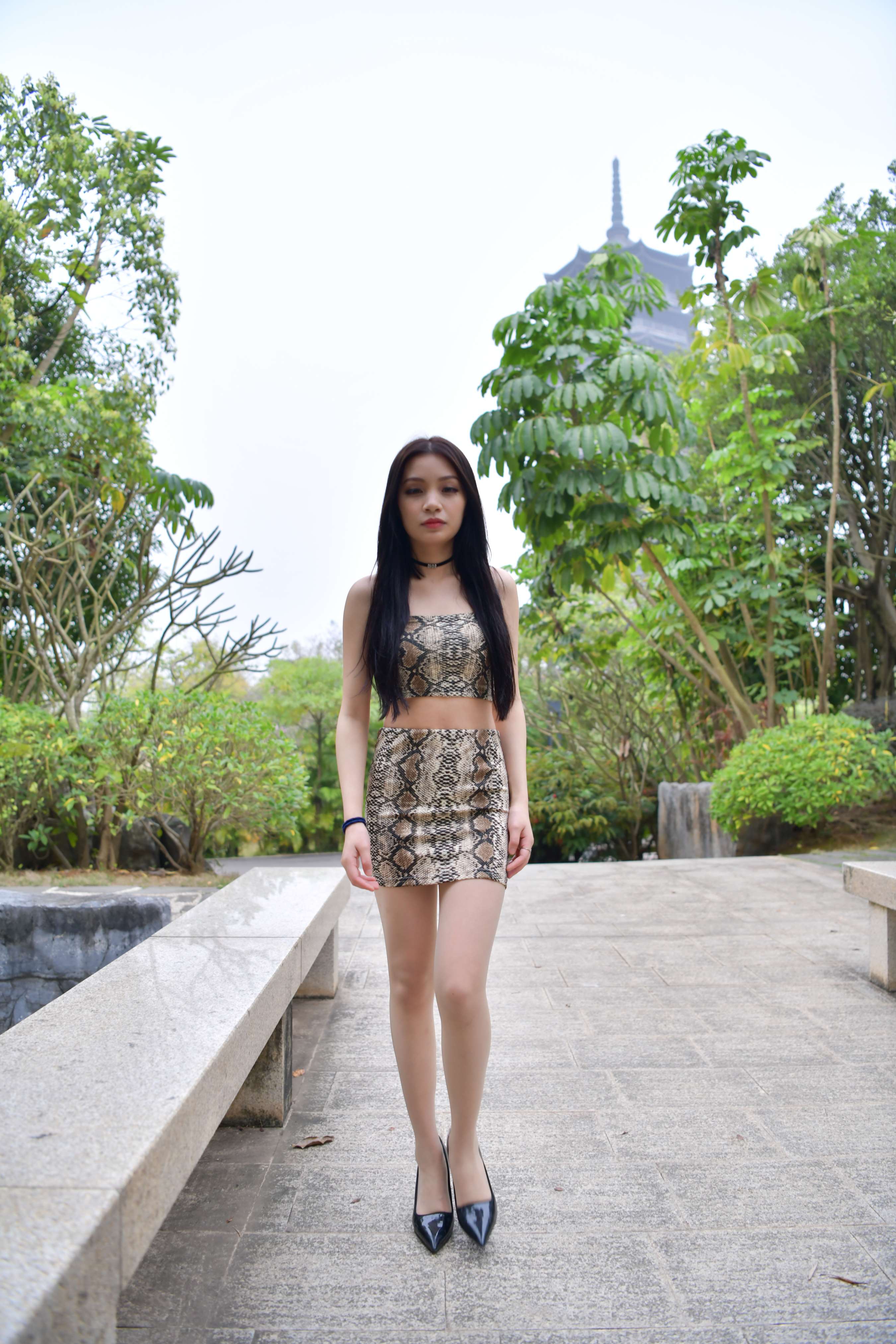 《大二学妹的高跟丝足》作品图