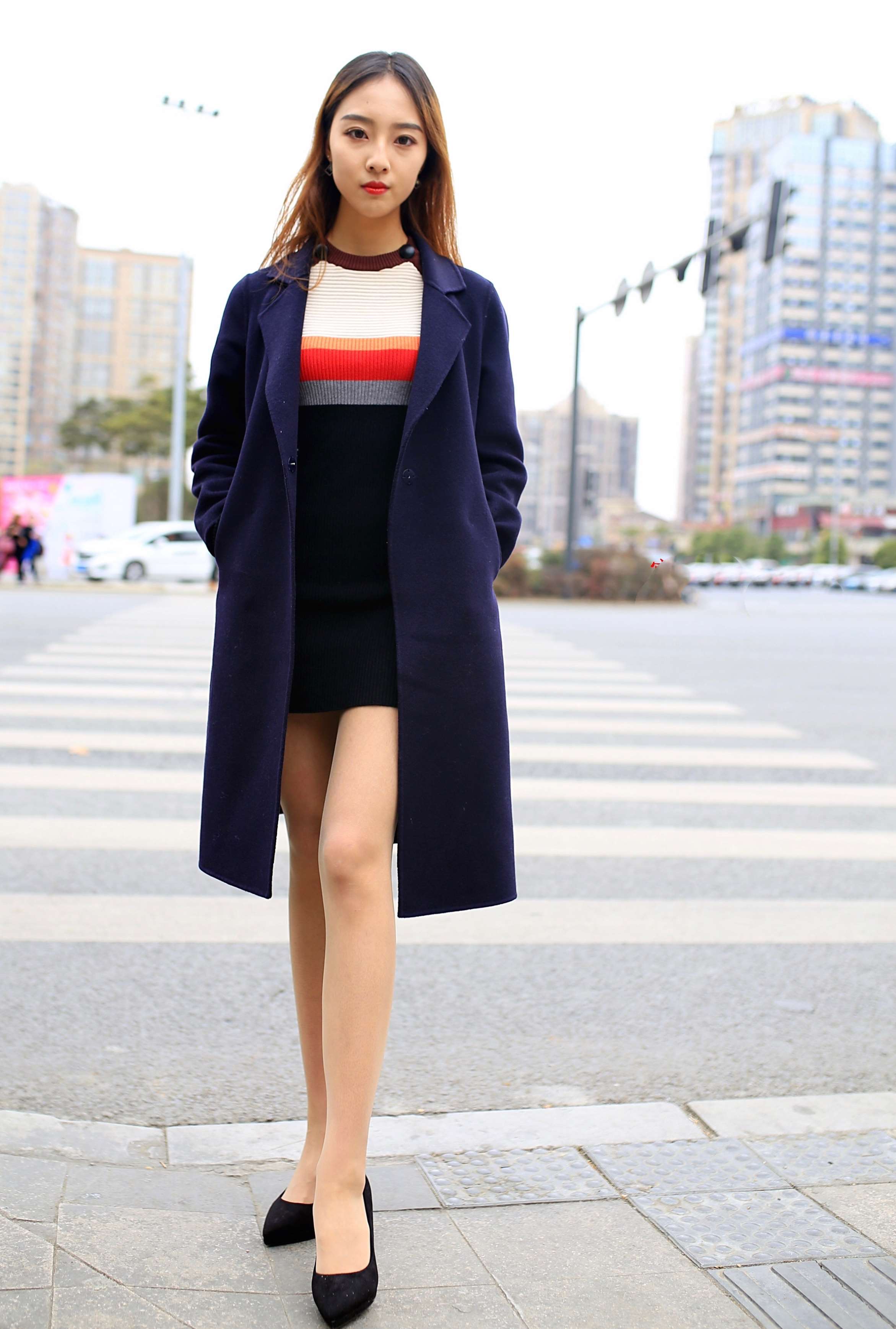 《高跟丝足》作品图