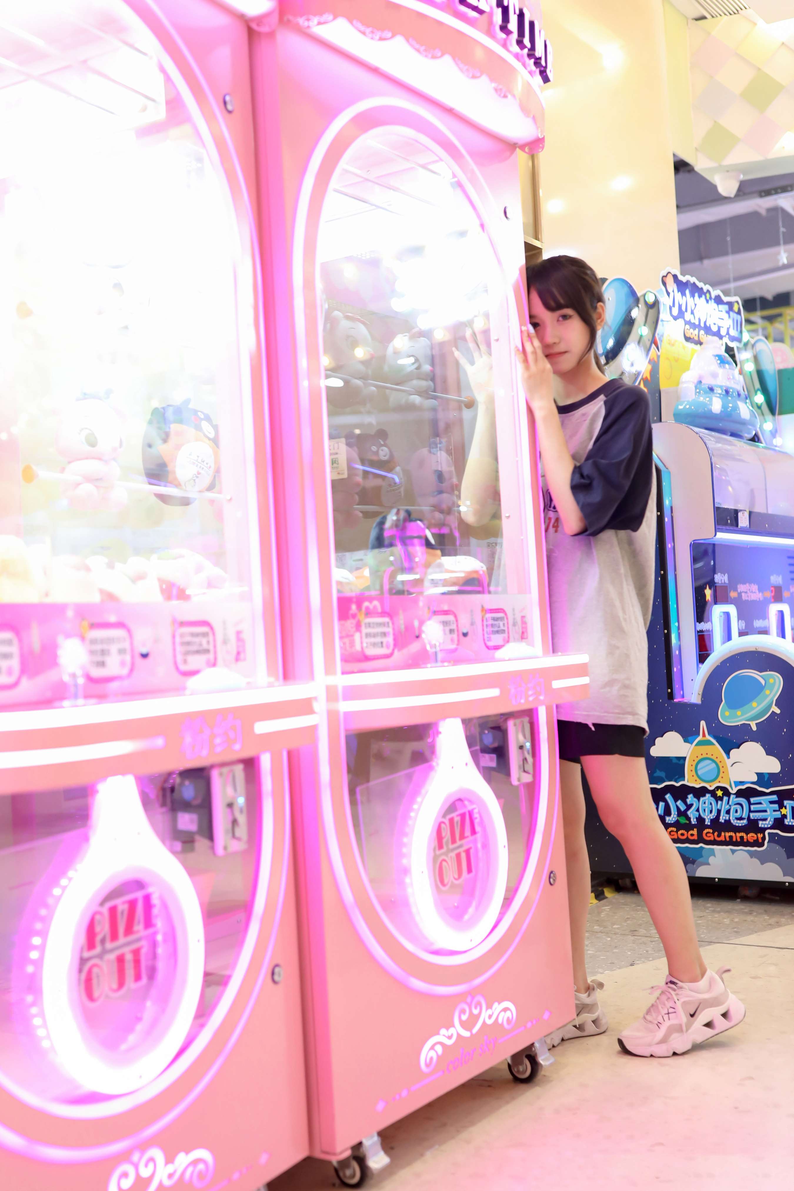 《莹莹玩后展棉袜》作品图