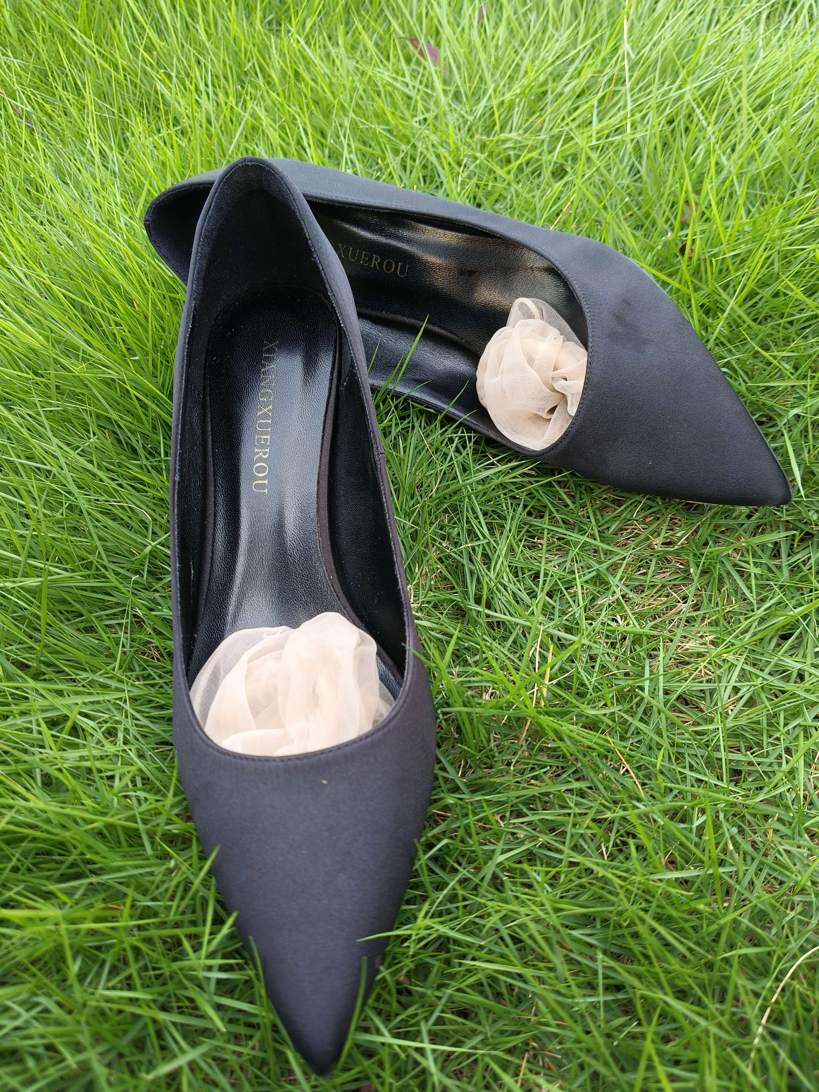 《初颜丝足》作品图