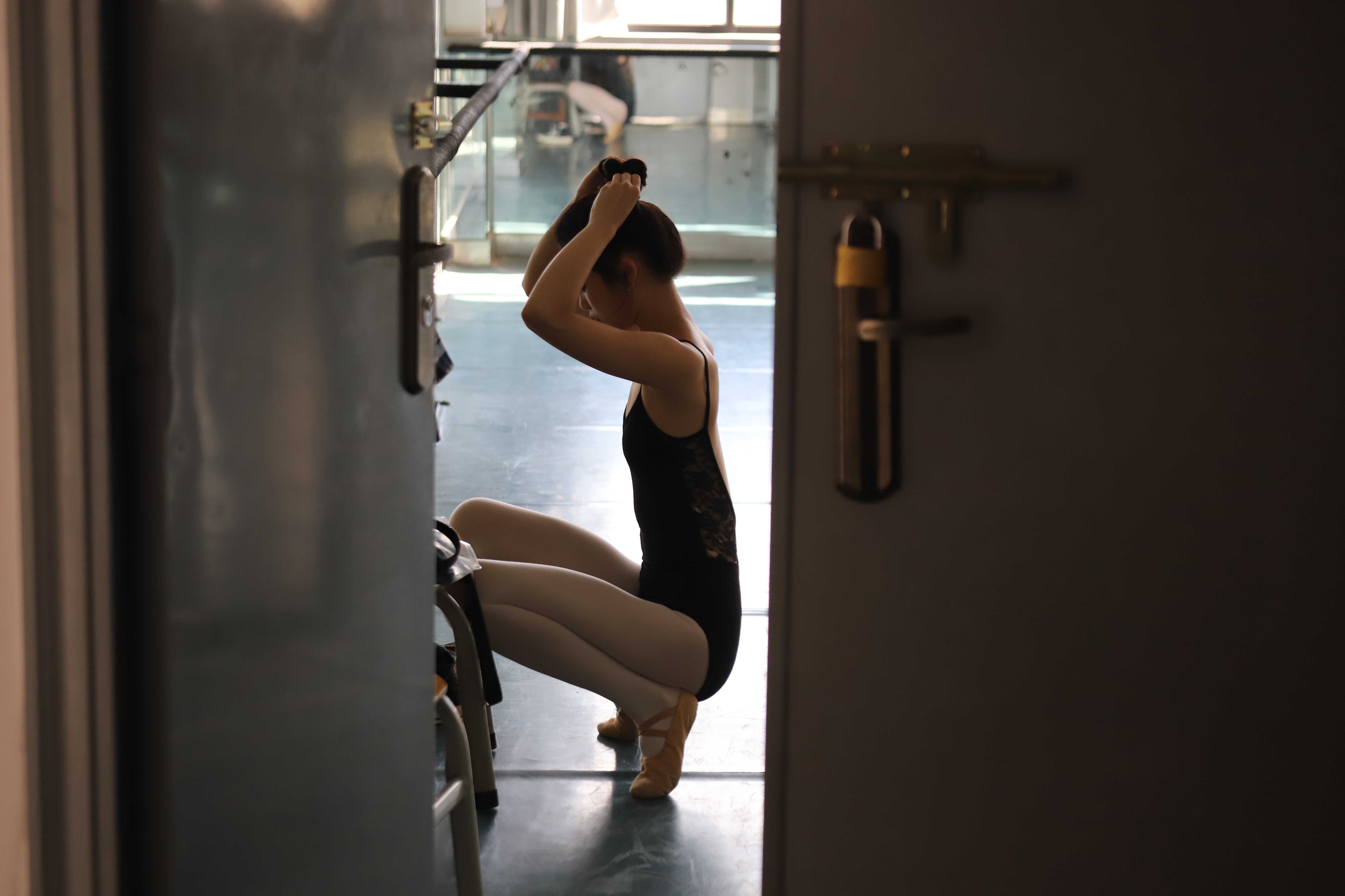 《身材超好的舞蹈小女生+视频一部》作品图