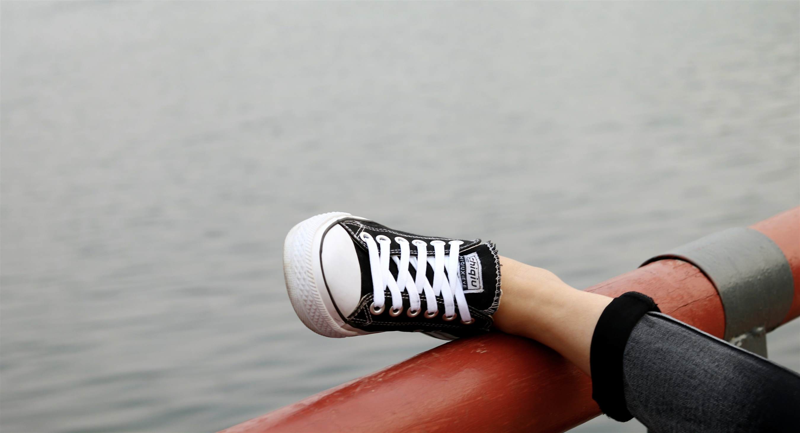 《帆布鞋の船袜脚丫+视频1个》作品图