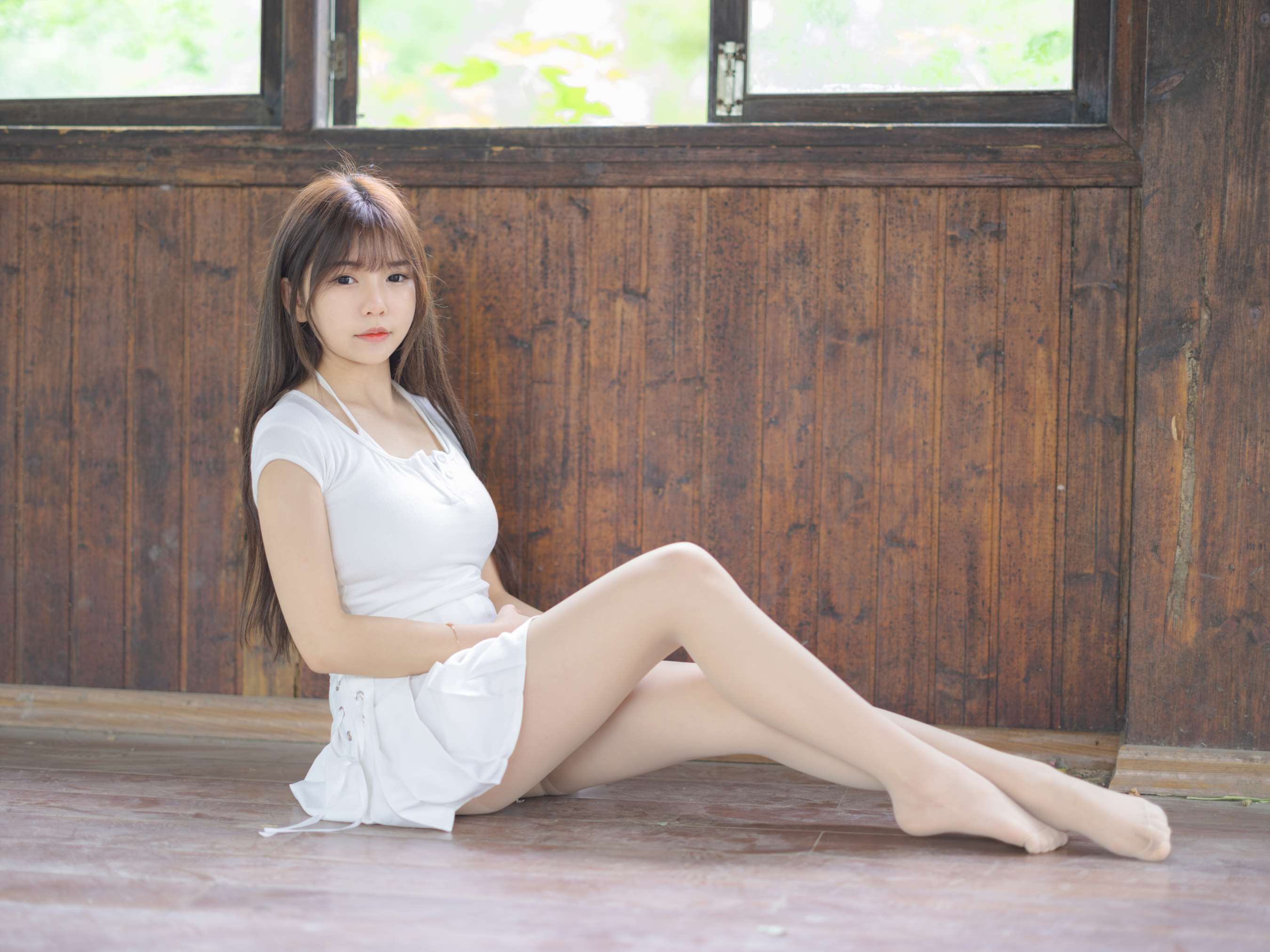 《乃晴肉丝脚》作品图