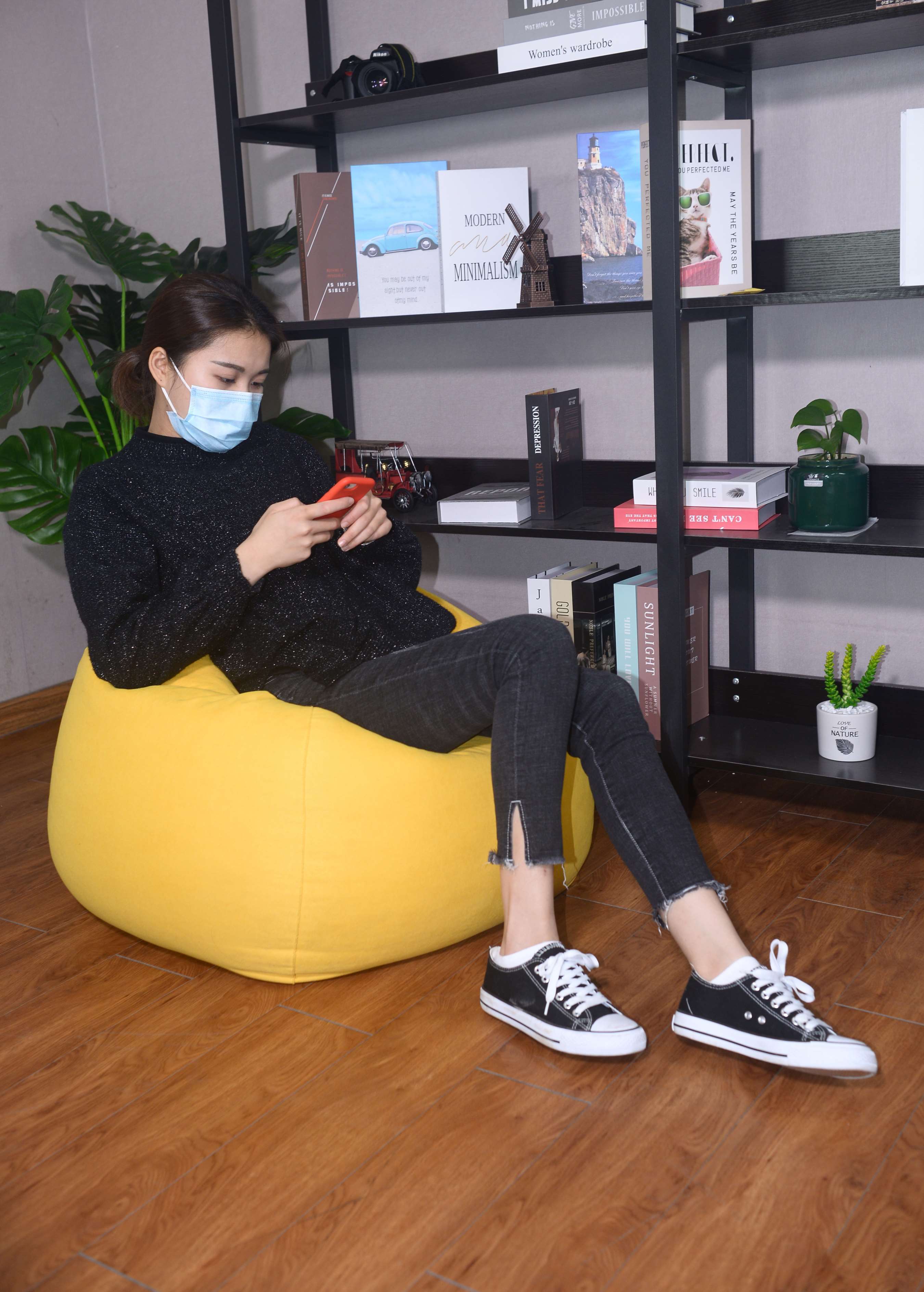 《阿雅 落日弥漫的橘》作品图