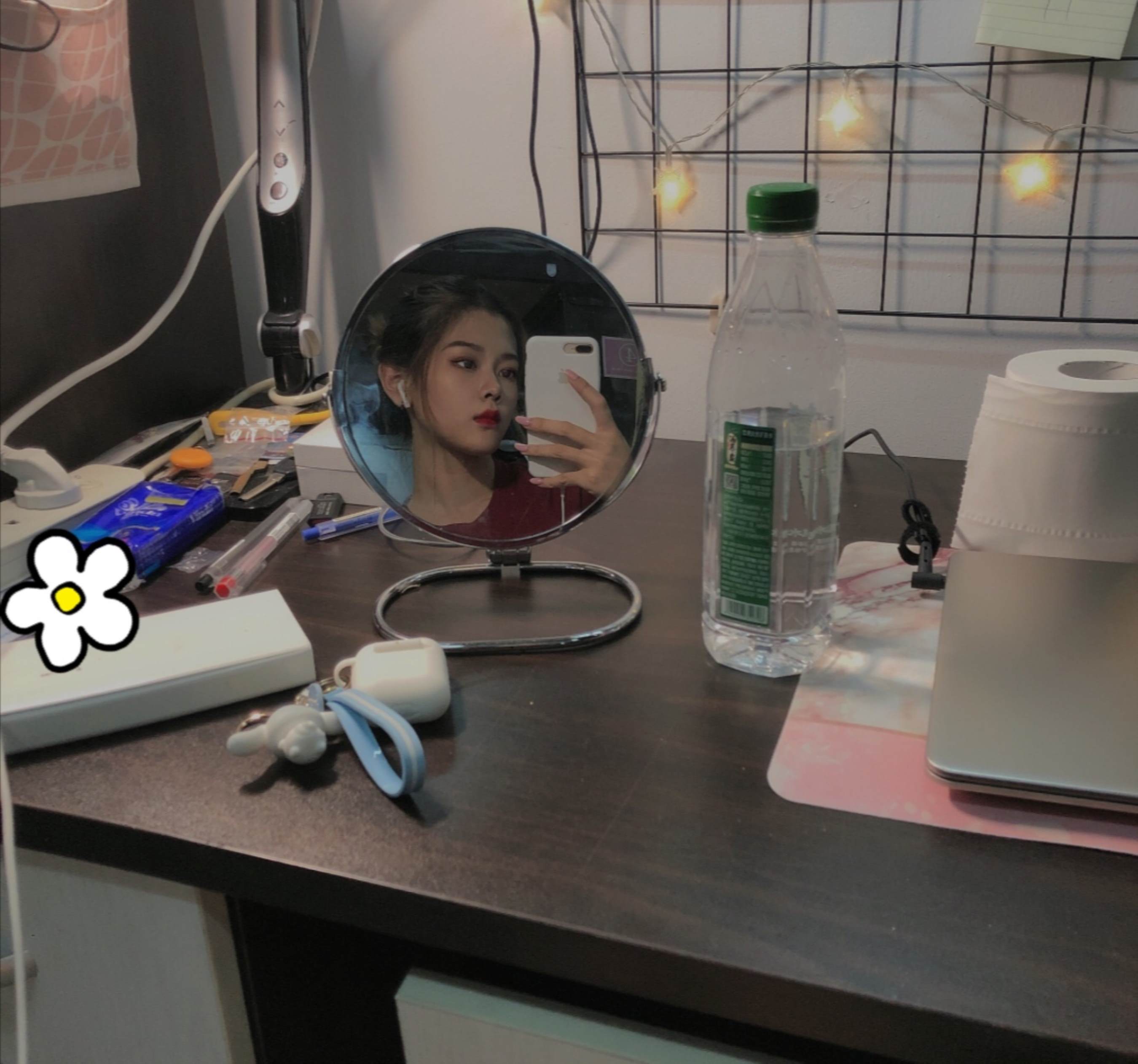 《传媒学院小姐姐的红润脚丫》作品图