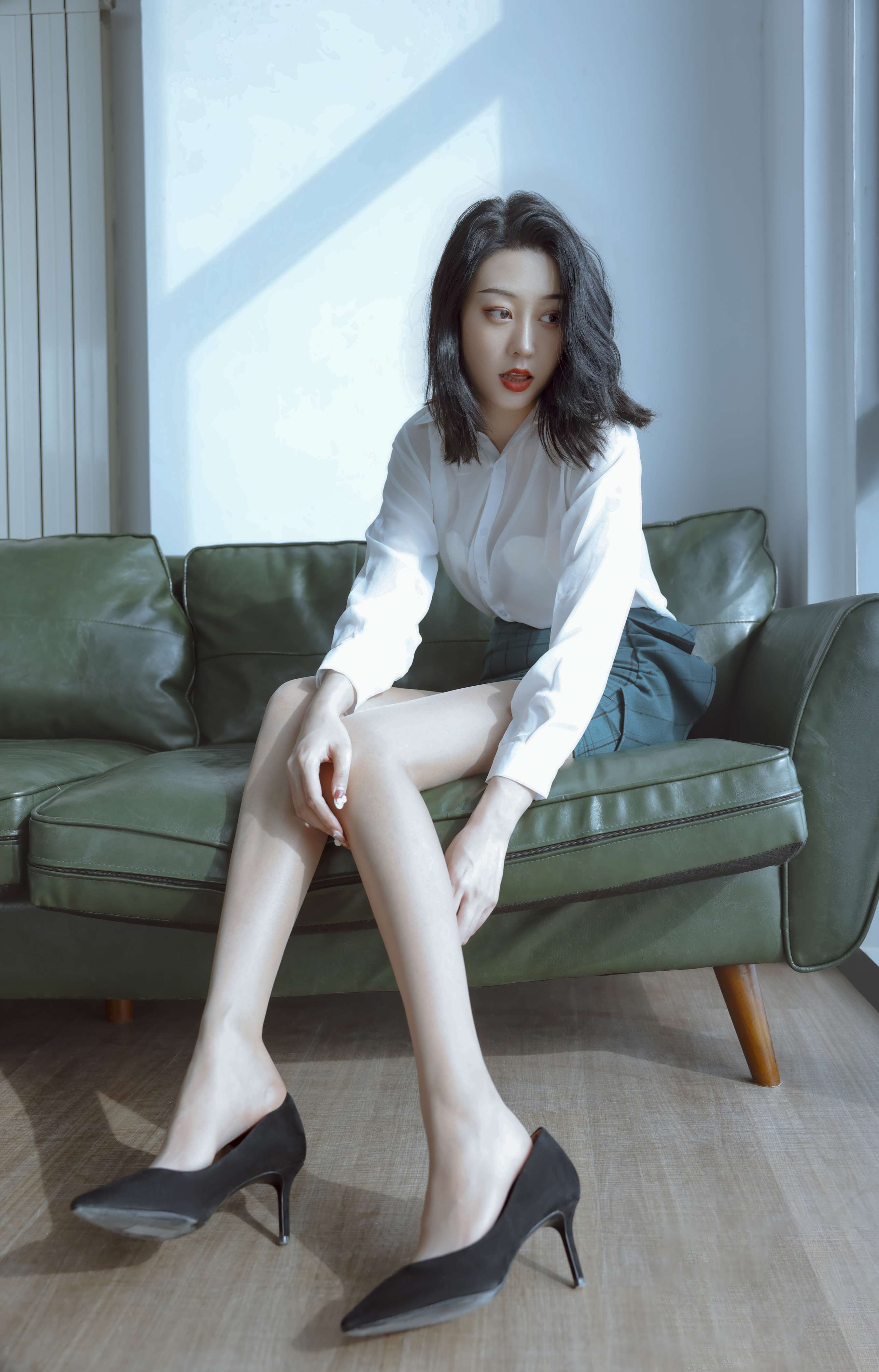 《徐徐 高跟の肉丝足》作品图