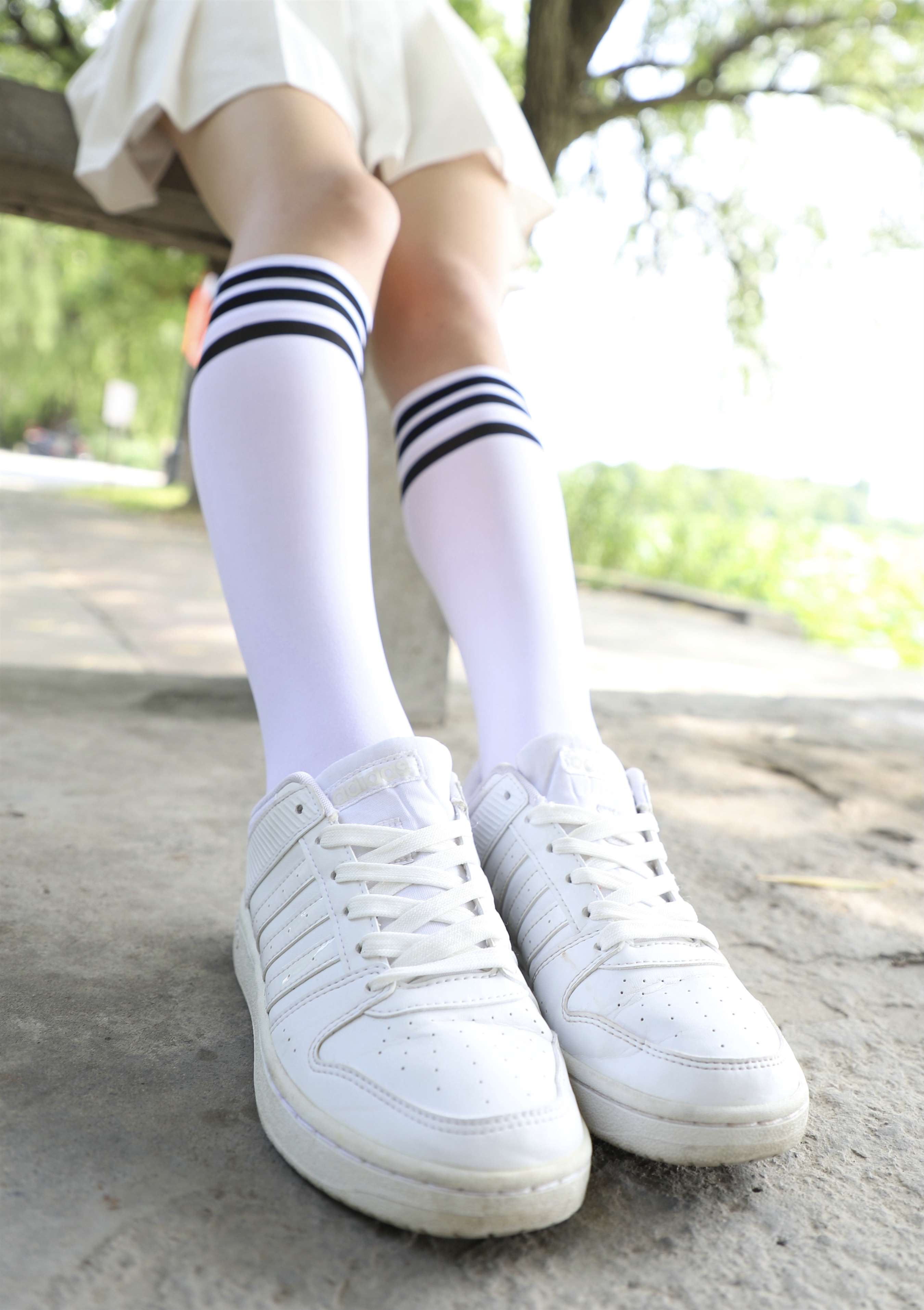 《板鞋の长白袜脚丫》作品图