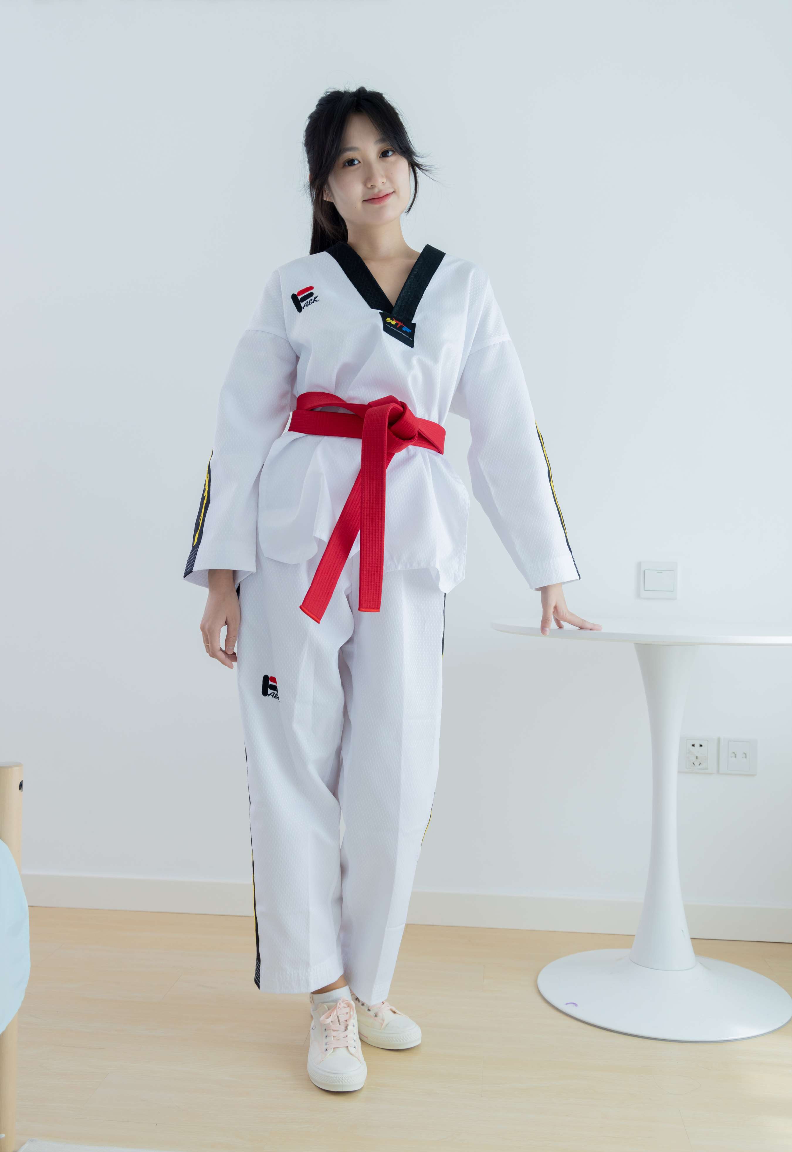 《小敏-爱的抛物线》作品图