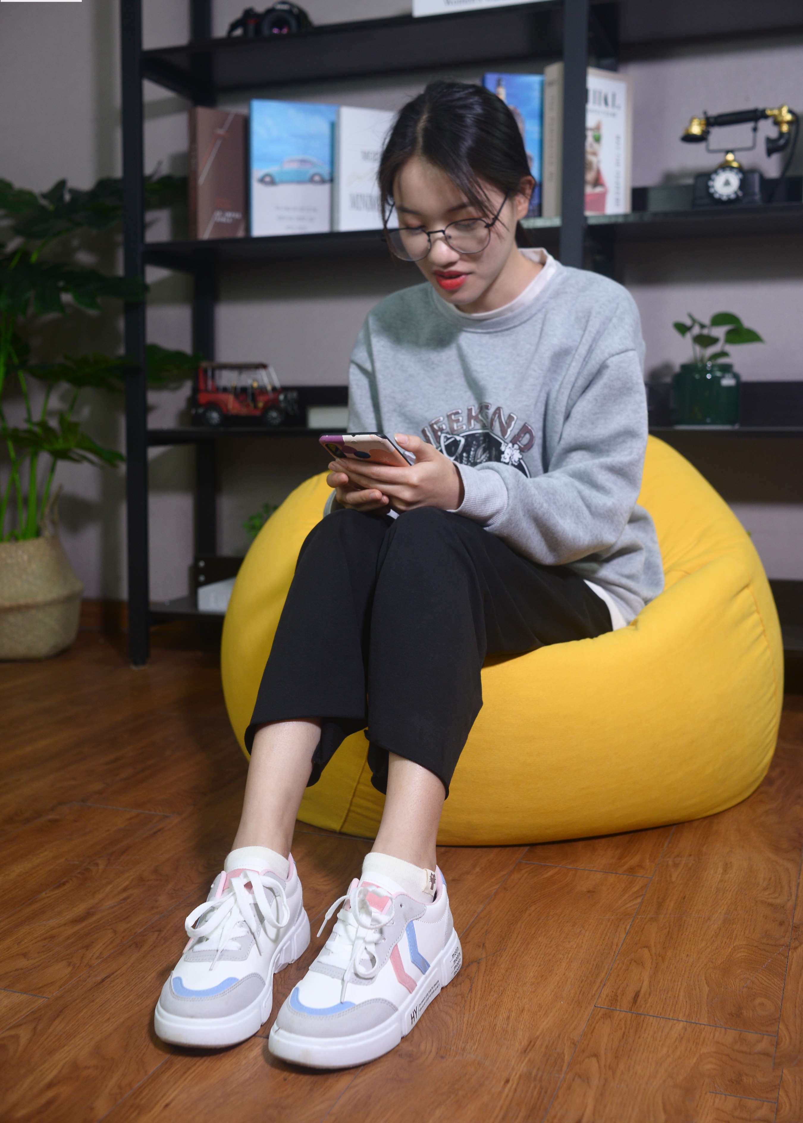 《欣悦小姐姐 星影摇摇》作品图