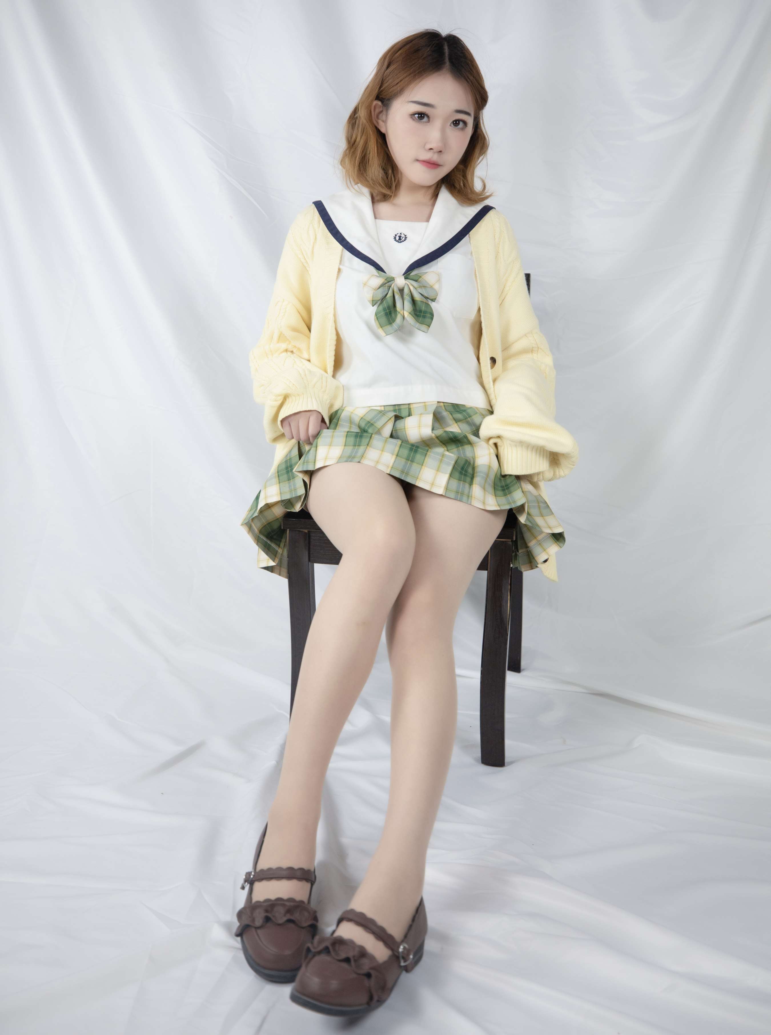 《清纯少女の肉丝脚》作品图