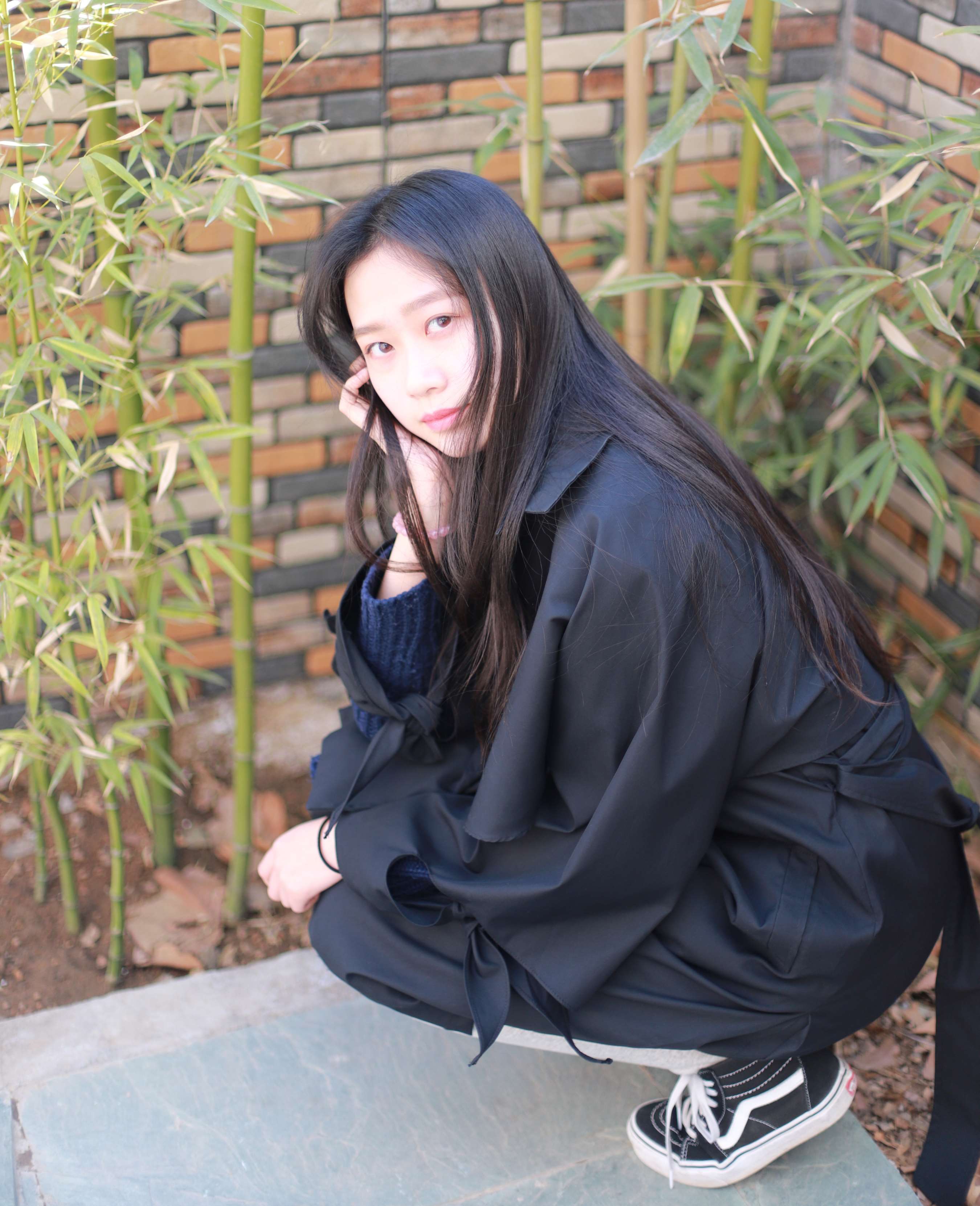 《布鞋の灰棉袜脚》作品图