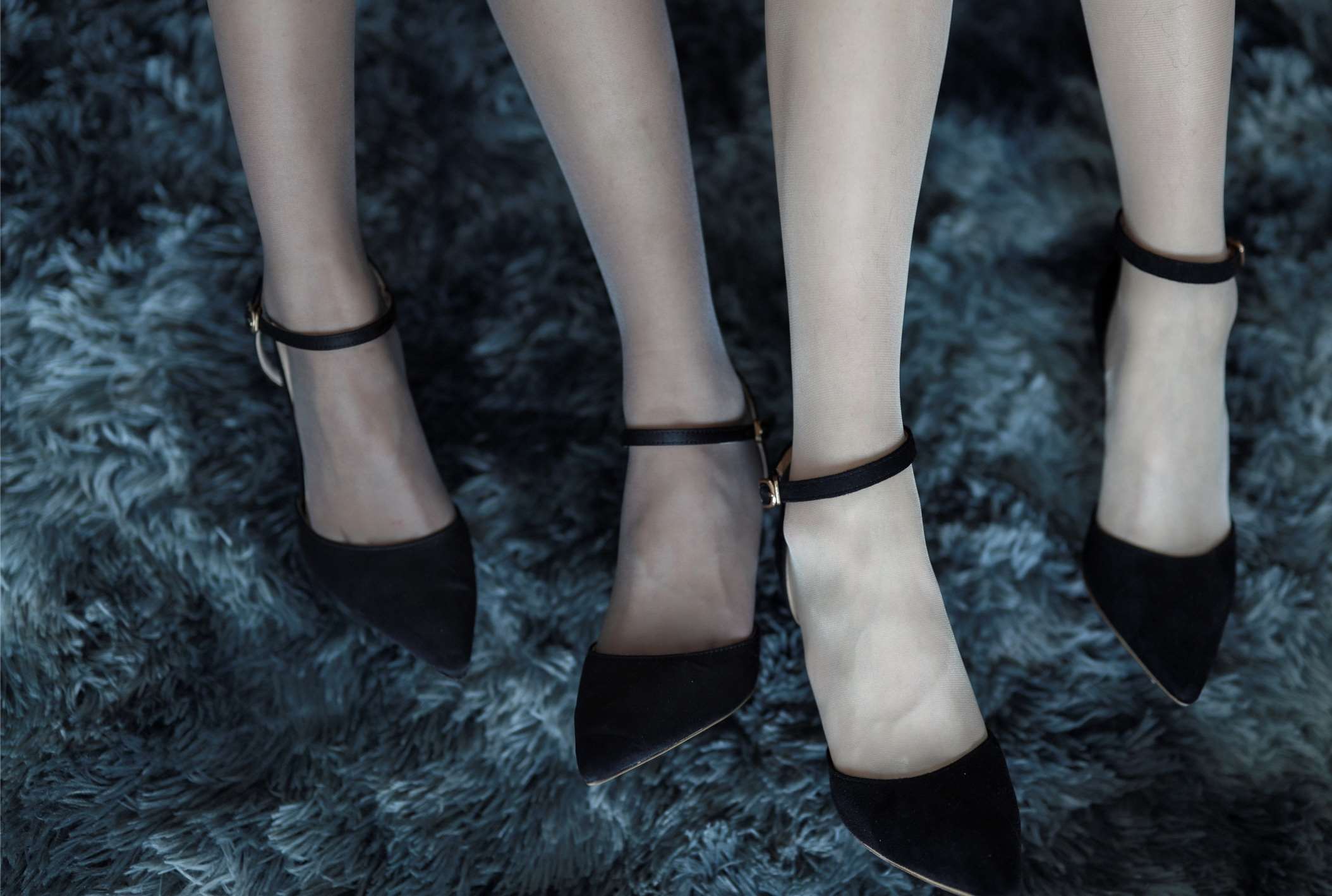 《闺蜜丝足互jio》作品图