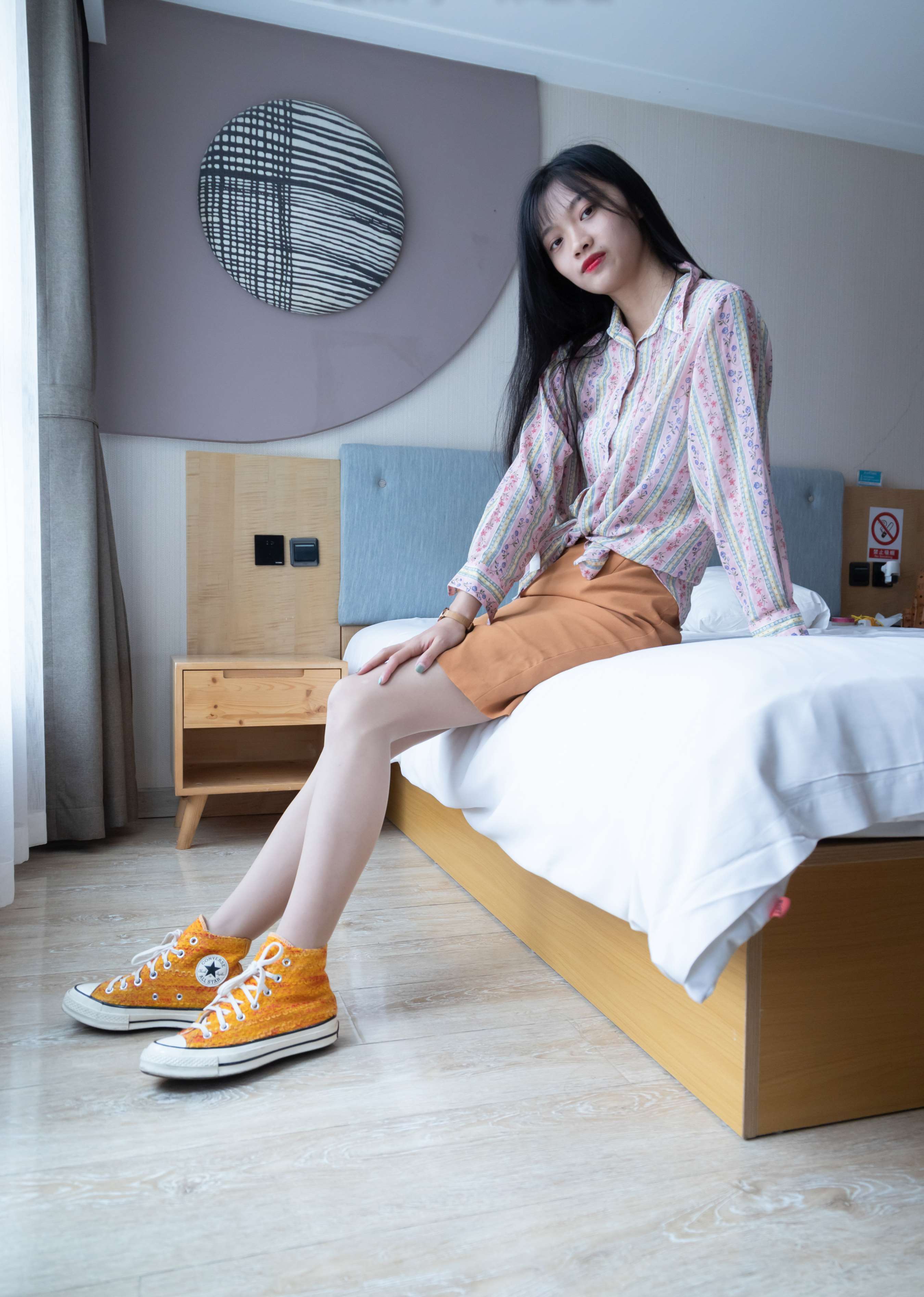 《涵涵小姐姐帆布鞋の棉套丝》作品图