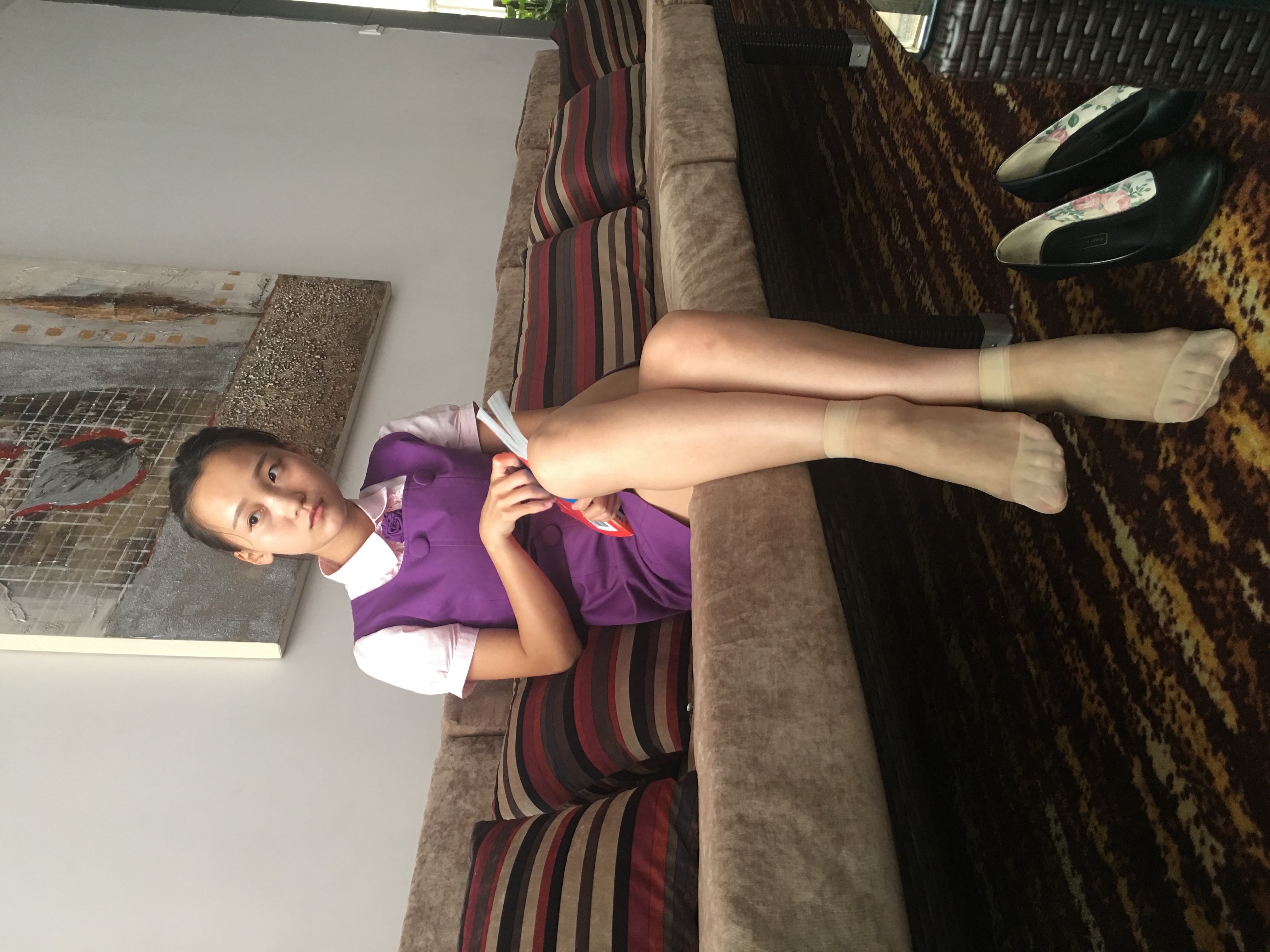 《空姐制服の短丝脚丫》作品图