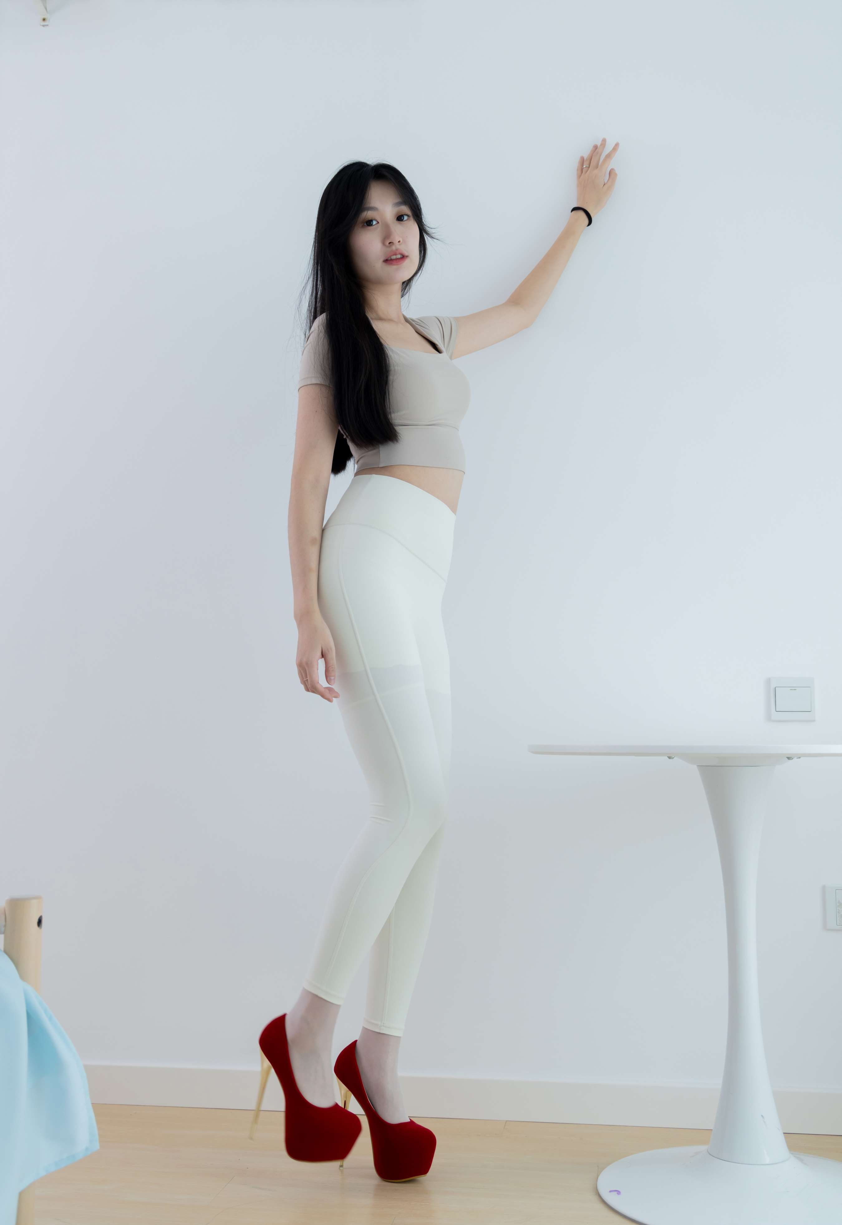 《小敏-阳光和大海》作品图