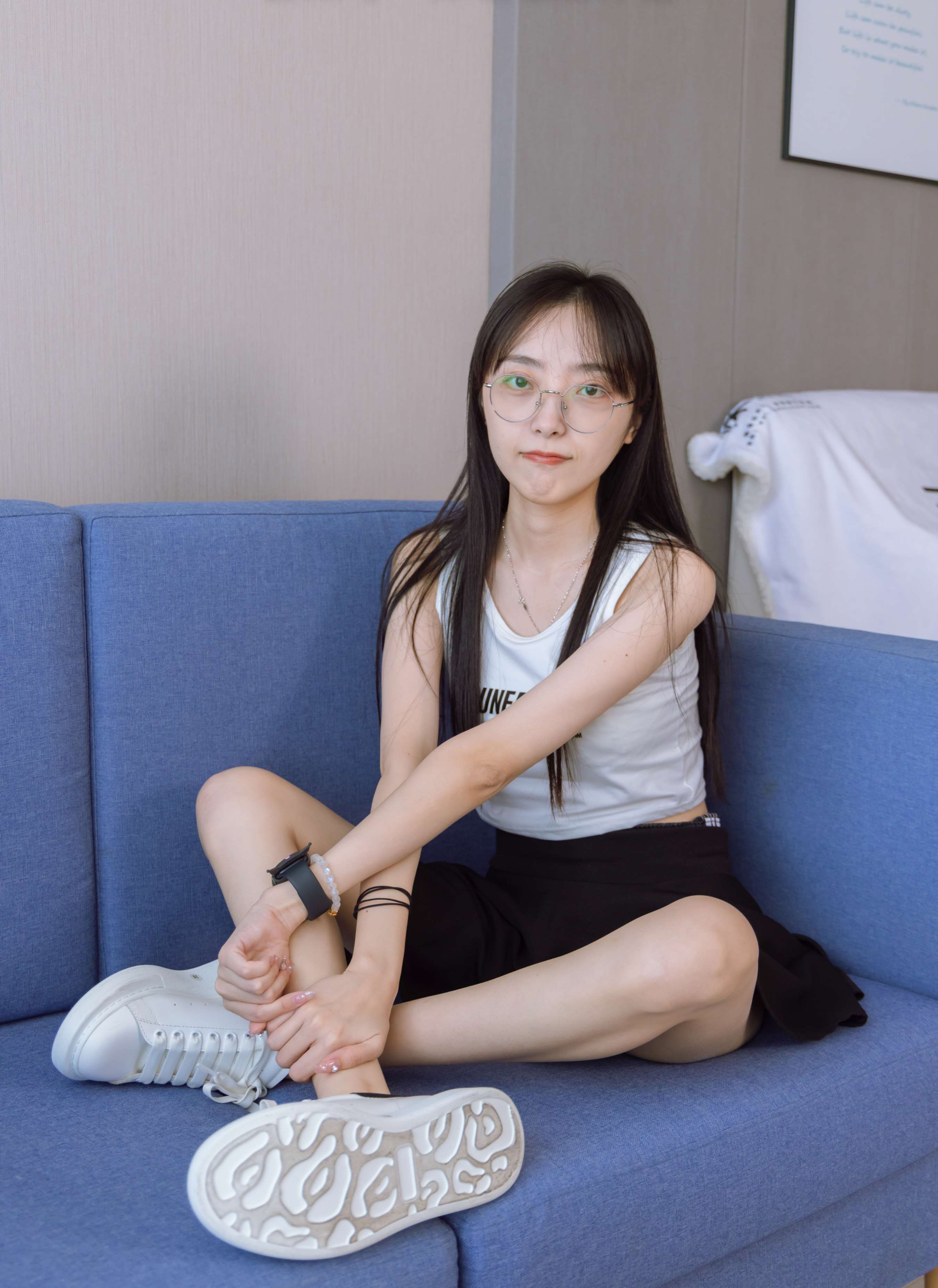 《稚予-麦昆板鞋の两双自然穿旧棉袜》作品图