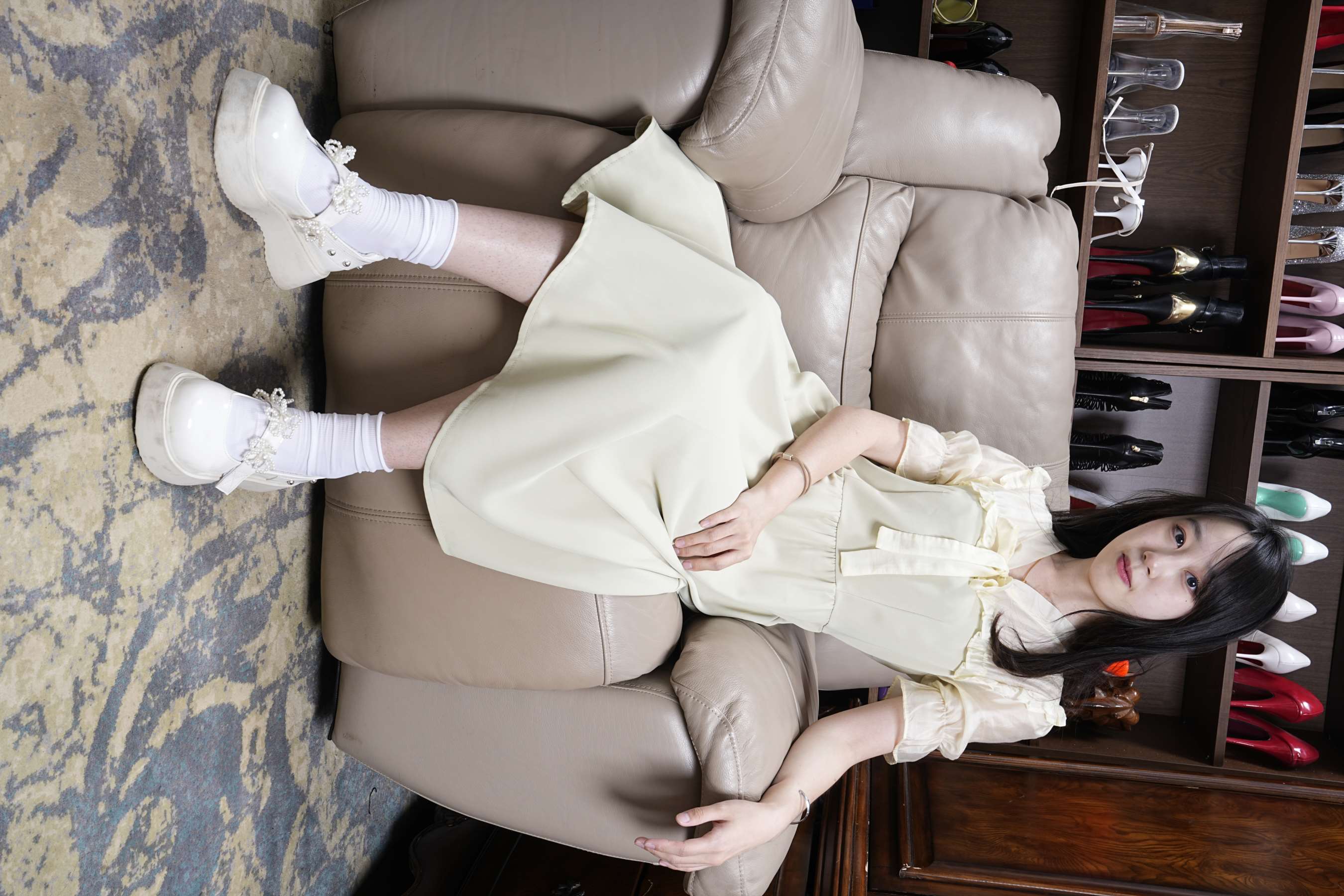 《婉婉的性感的35码小脚丫》作品图