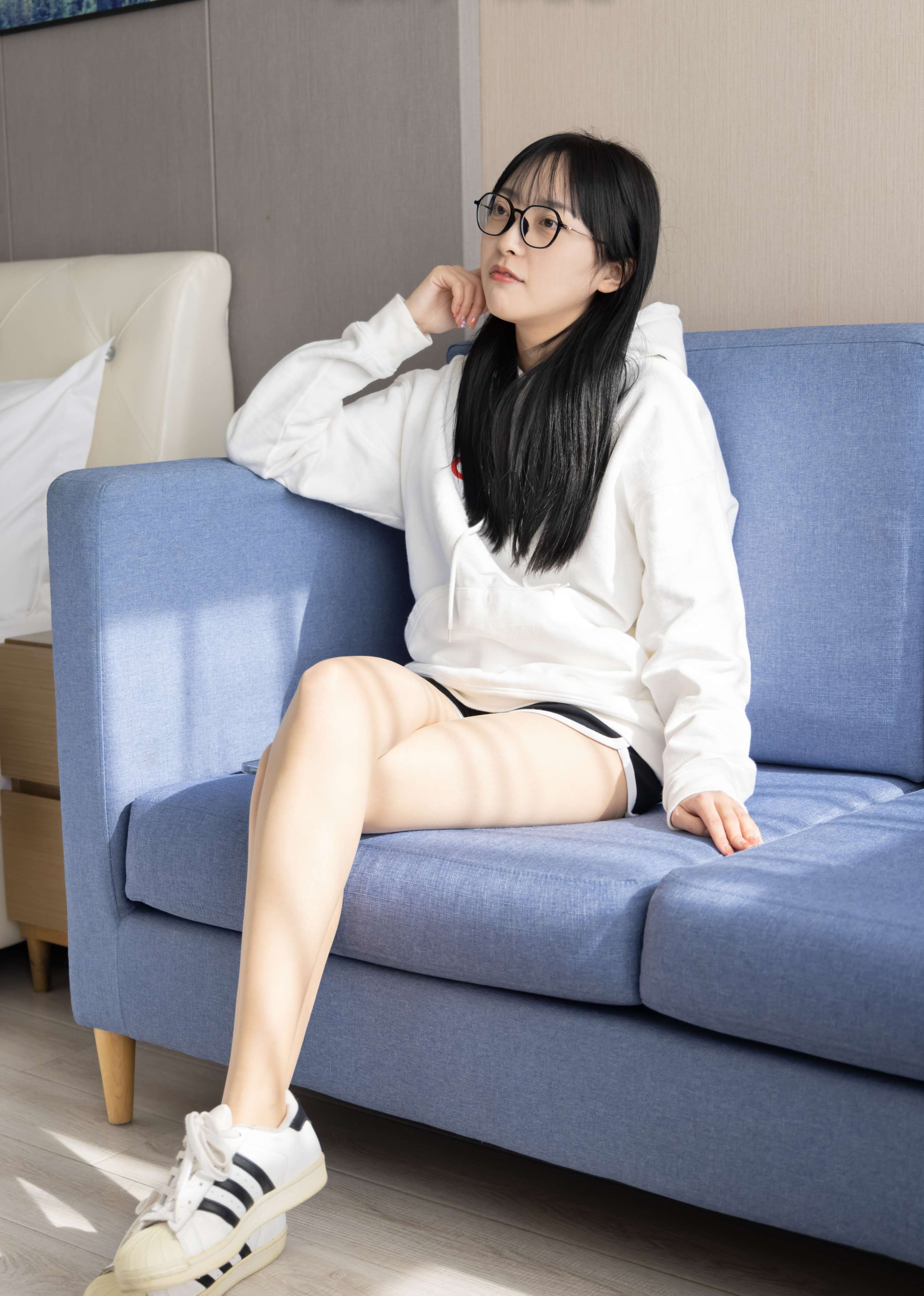 《学妹稚予贝壳头の肉丝脚丫》作品图