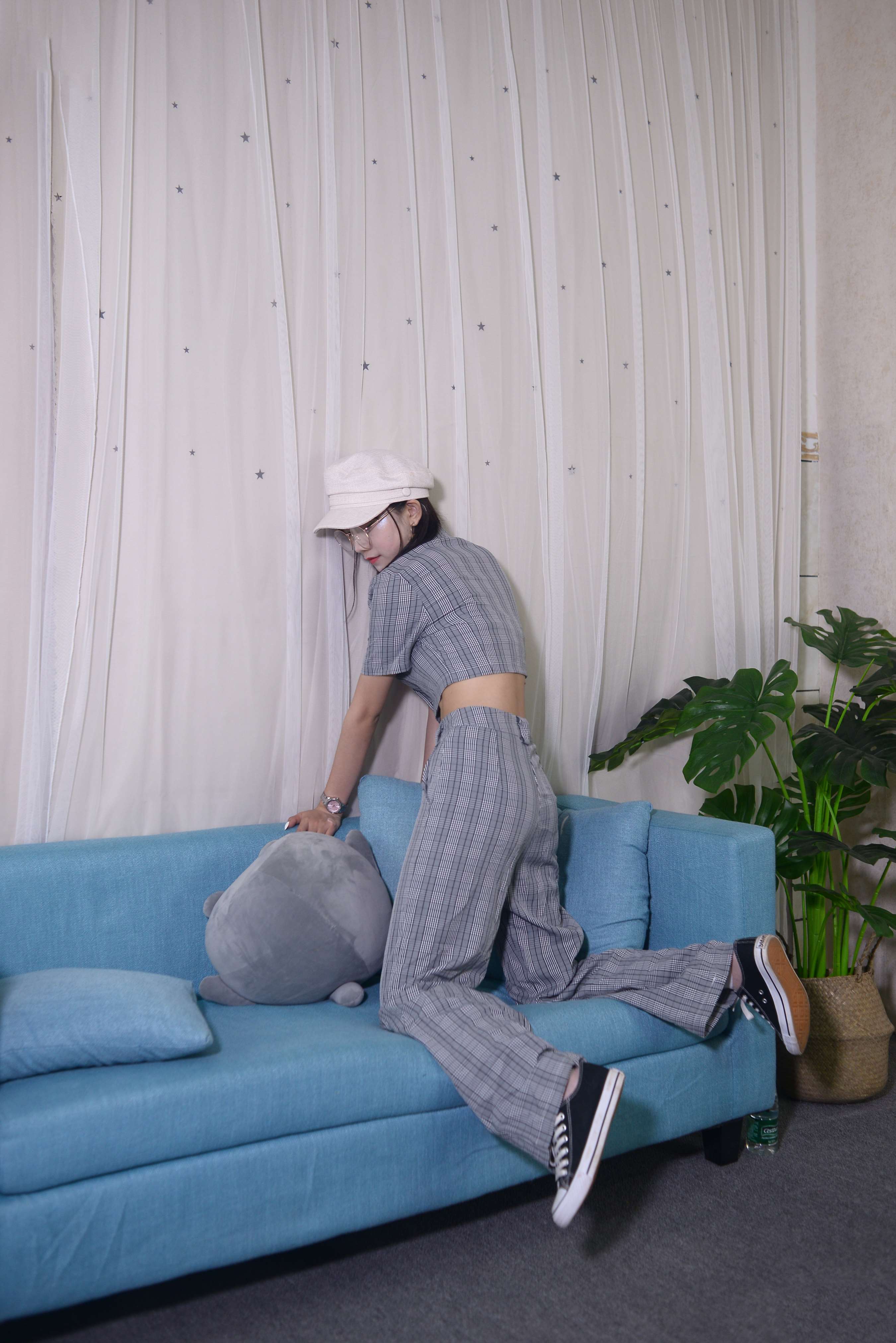 《小蓓小姐姐–梦见另一个夏夜》作品图