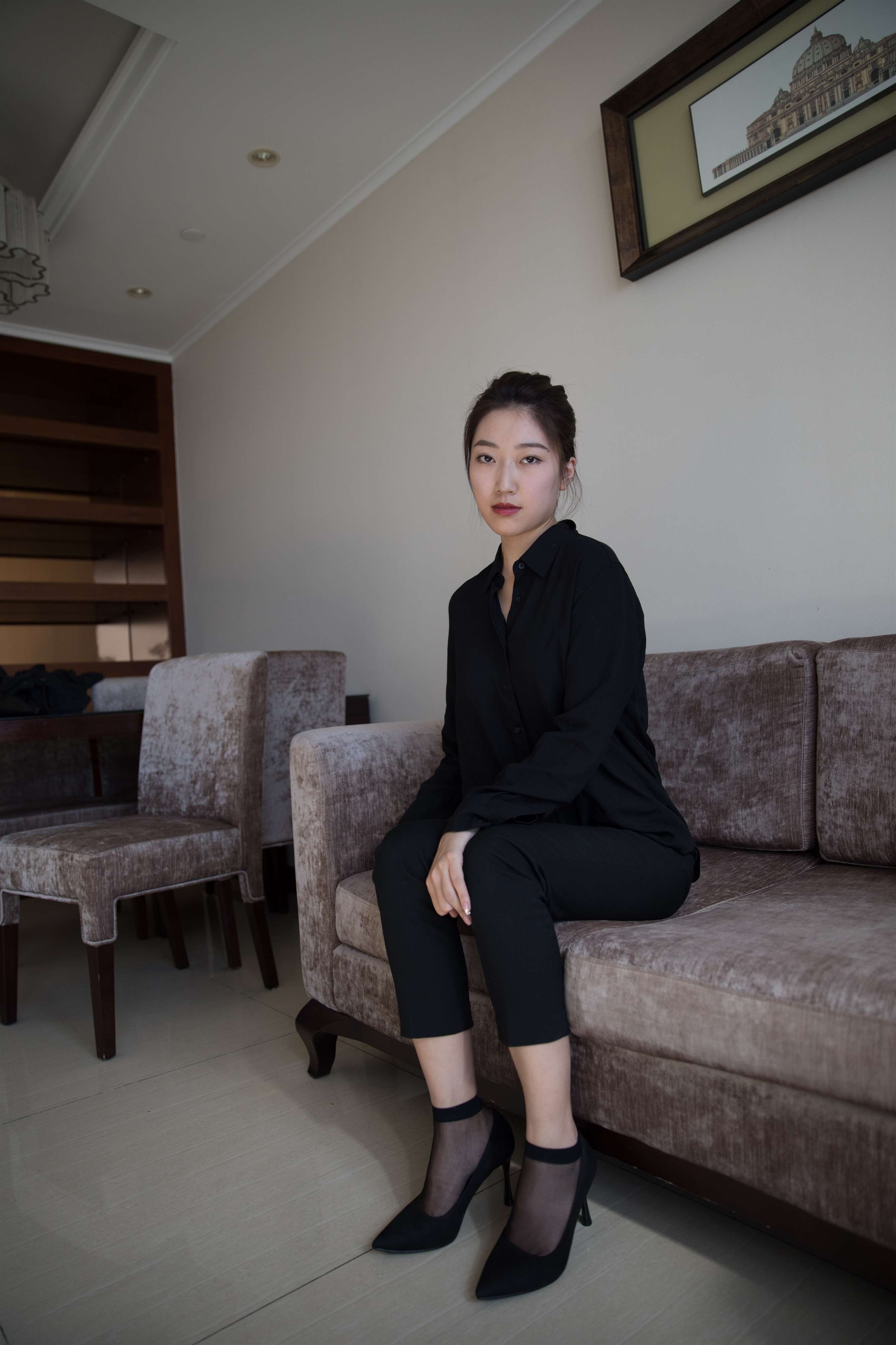 《黑色悠闲装の短丝脚》作品图