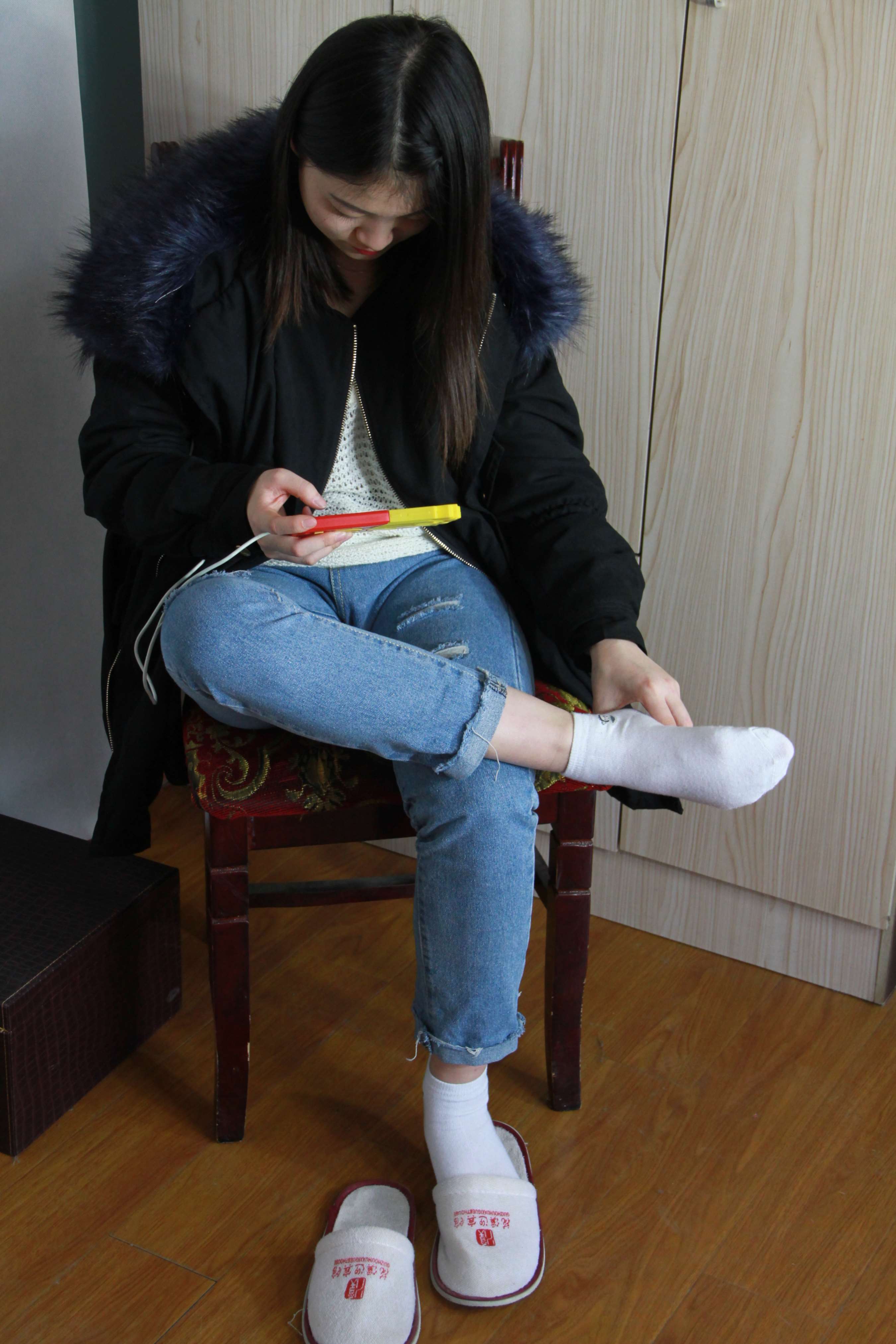 《棉袜搭配丝足》作品图